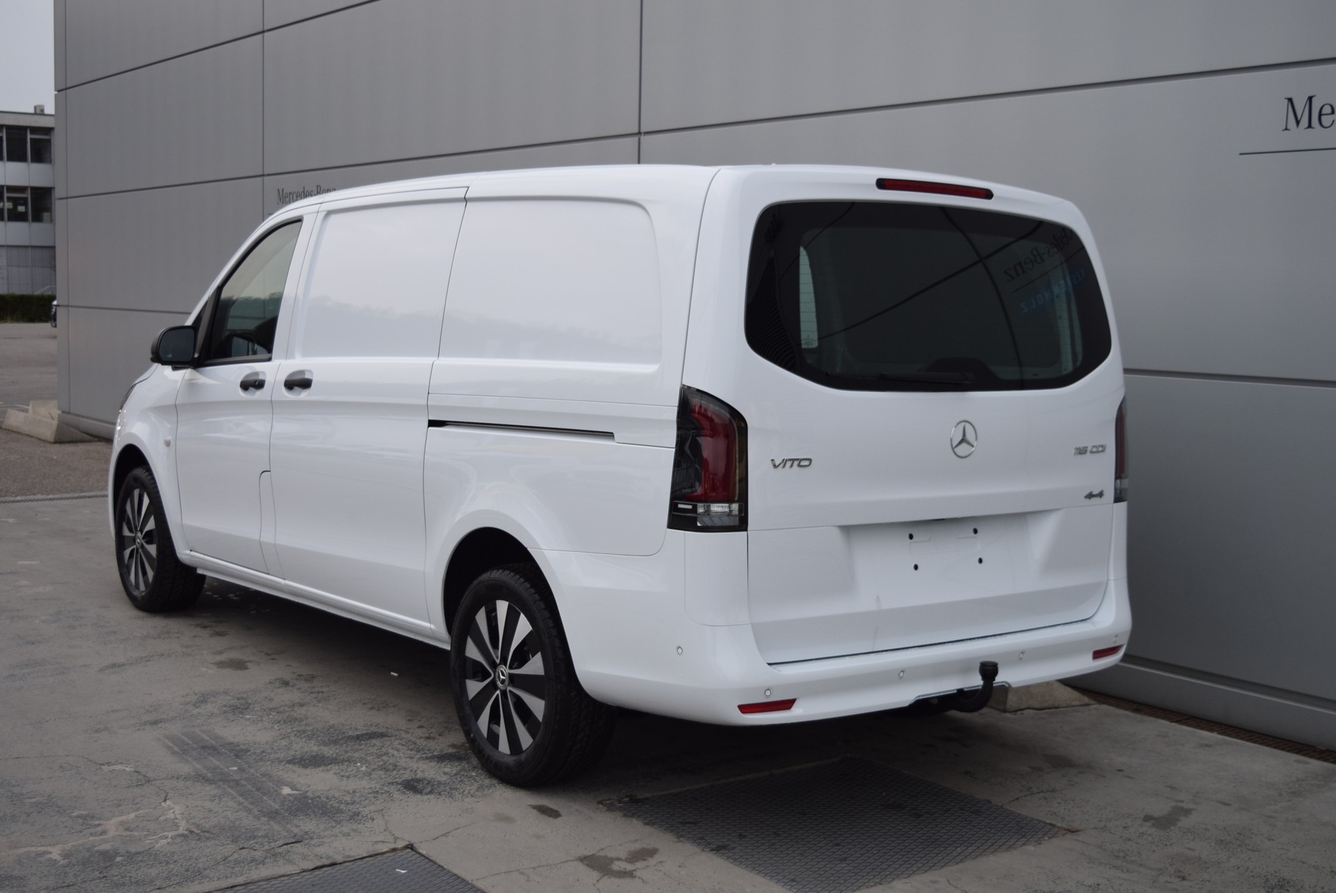 MERCEDES-BENZ Vito 116 CDI Lang Select 9G-Tronic 4M-showroom-element-3