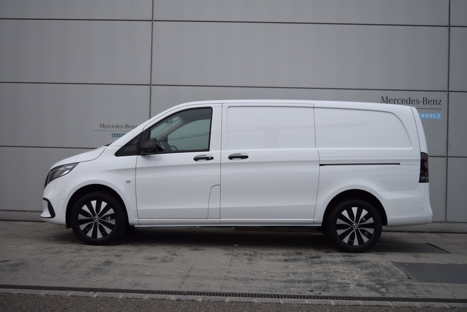 MERCEDES-BENZ Vito 116 CDI Lang Select 9G-Tronic 4M-showroom-element-2