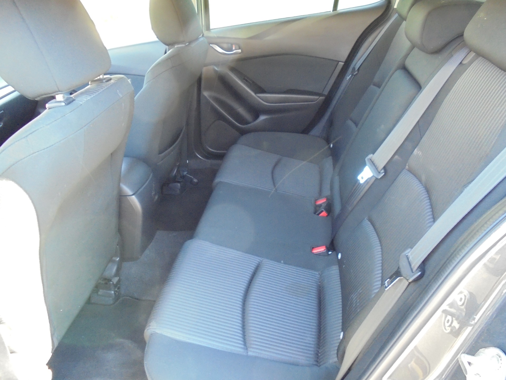 MAZDA 3 2.2 16V CD Revolution-image-7