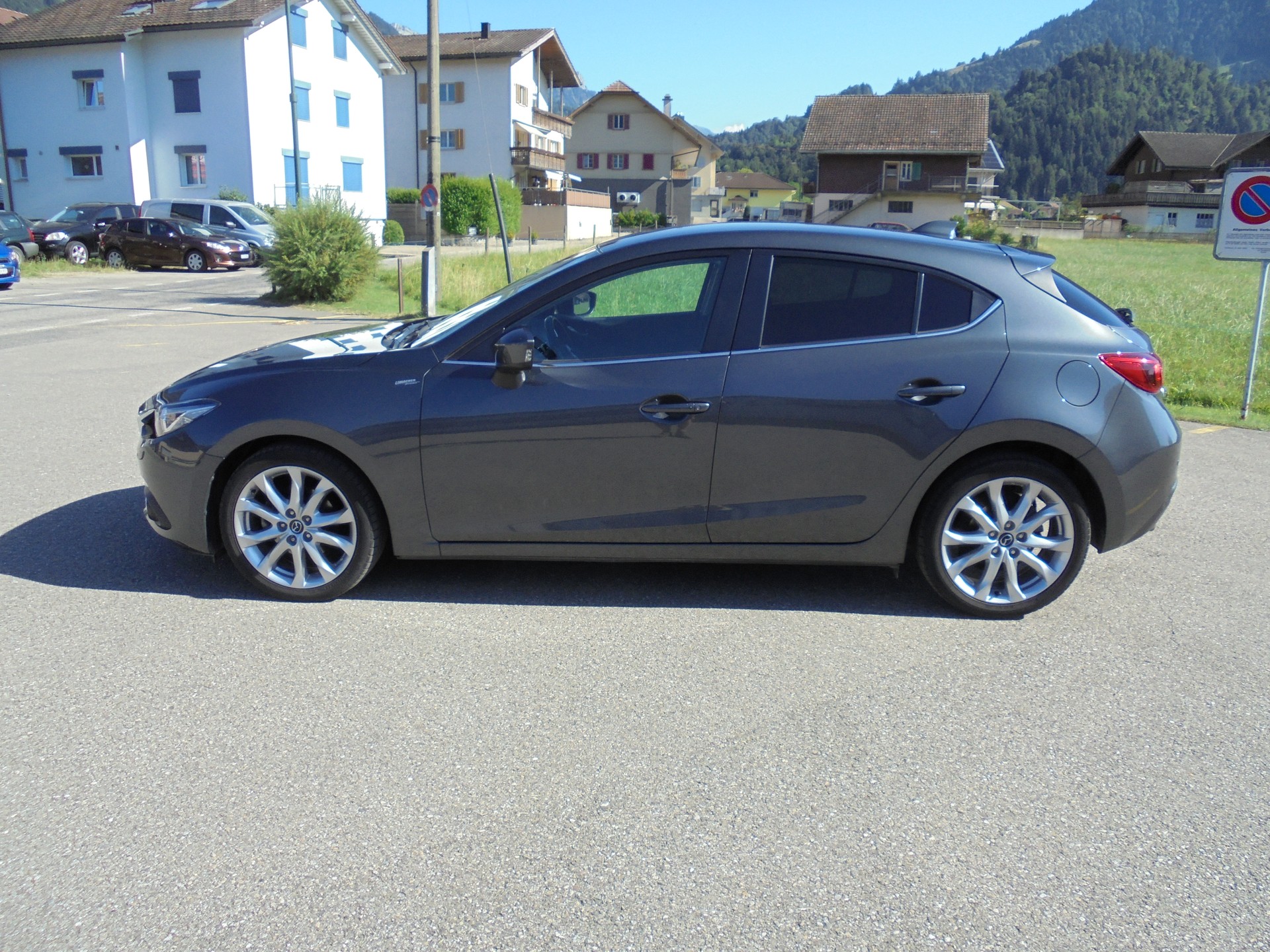 MAZDA 3 2.2 16V CD Revolution-image-5