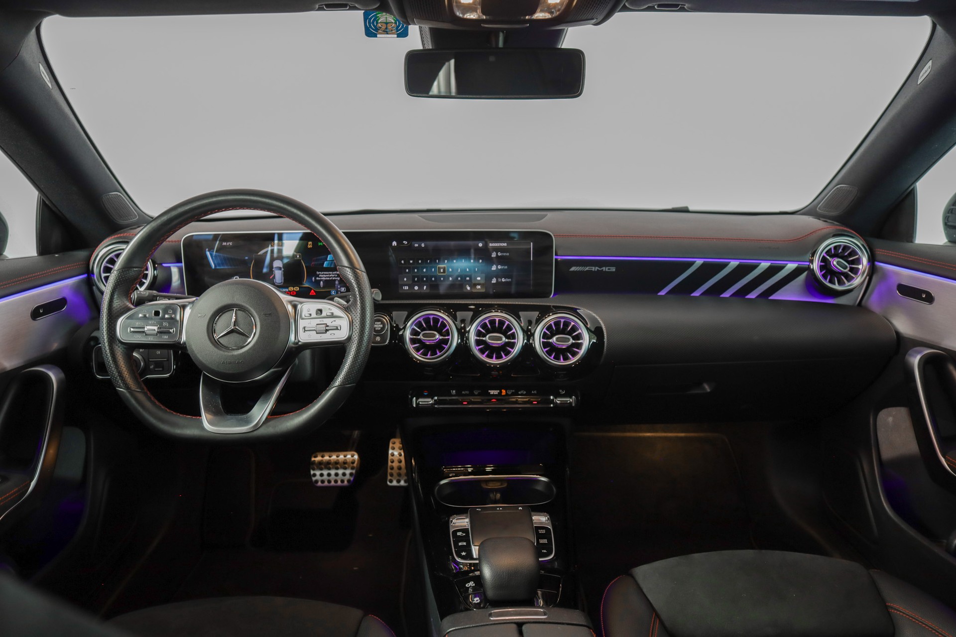 MERCEDES-BENZ CLA Shooting Brake 35 AMG 4Matic 7G-DCT-image-9