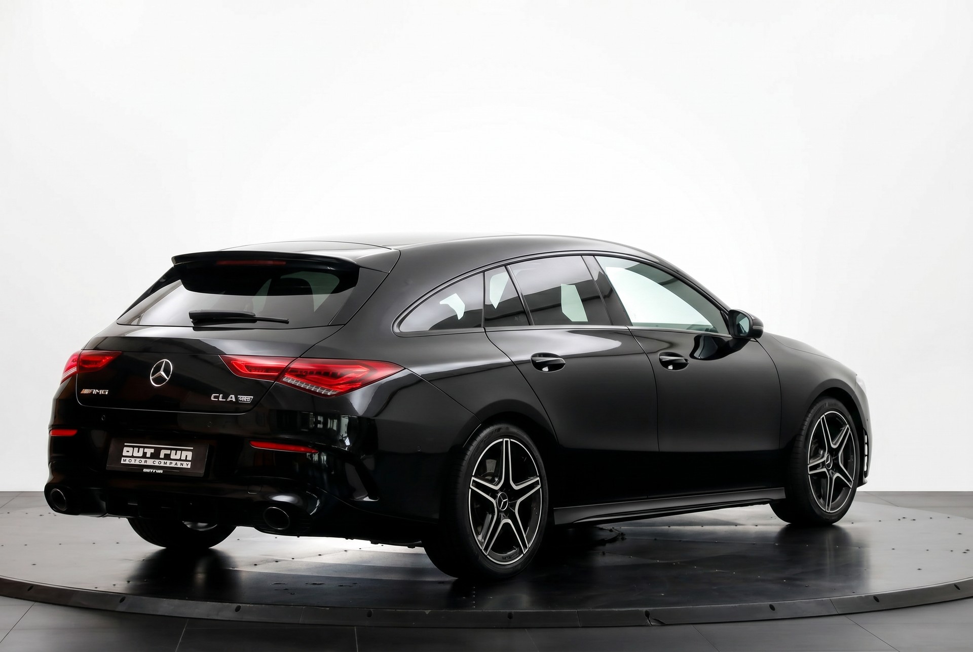 MERCEDES-BENZ CLA Shooting Brake 35 AMG 4Matic 7G-DCT-image-5