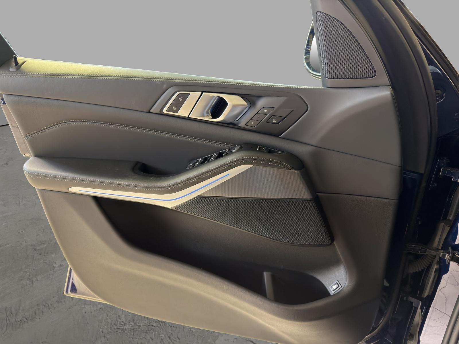 BMW X5 45e xDrive M-SportPaket-image-9