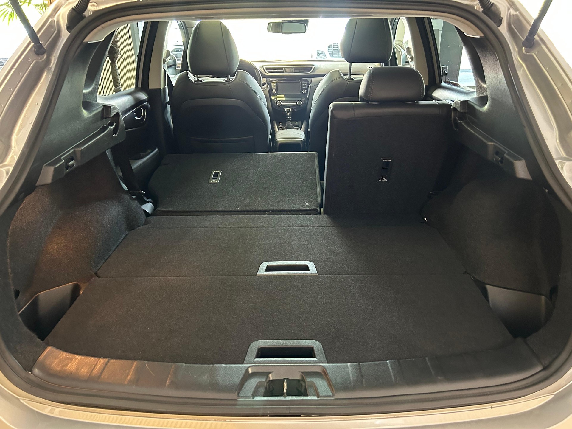NISSAN Qashqai 1.2 DIG-T Tekna-image-18