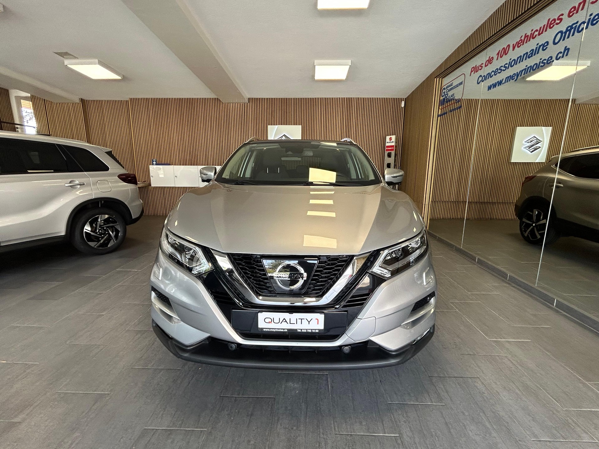 NISSAN Qashqai 1.2 DIG-T Tekna-showroom-element-2