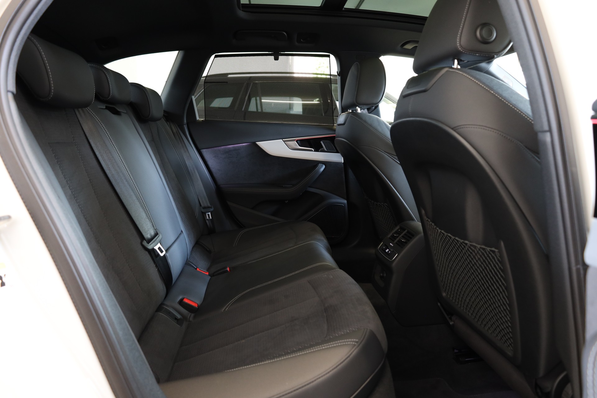 AUDI A4 Avant 40 TDI S line quattro S-tronic-image-15