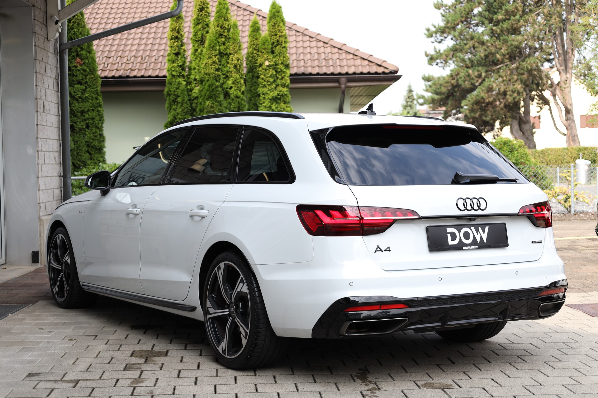 AUDI A4 Avant 40 TDI S line quattro S-tronic-showroom-element-3