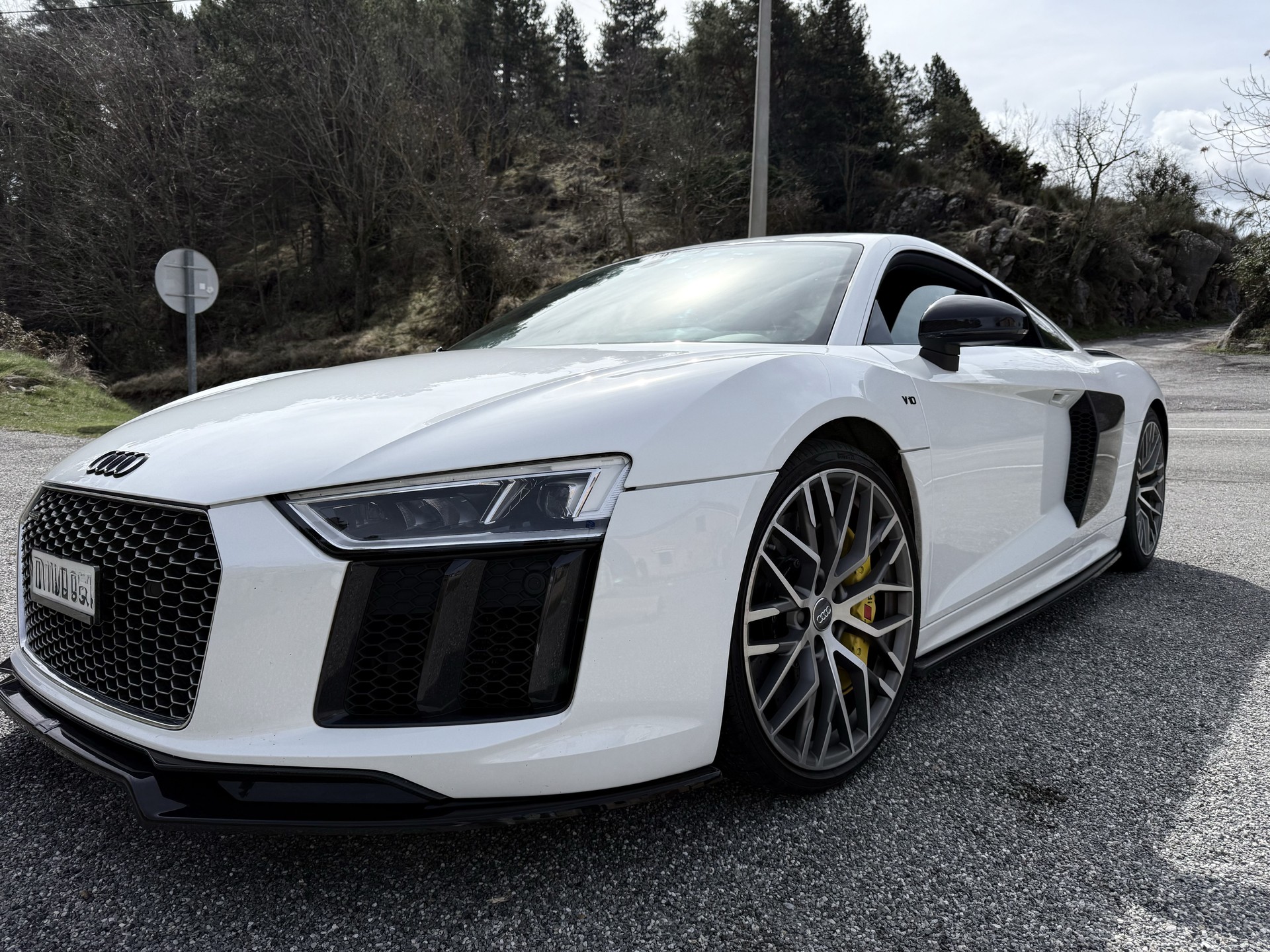 AUDI 5.2 FSI V10 plus quattro S-Tronic