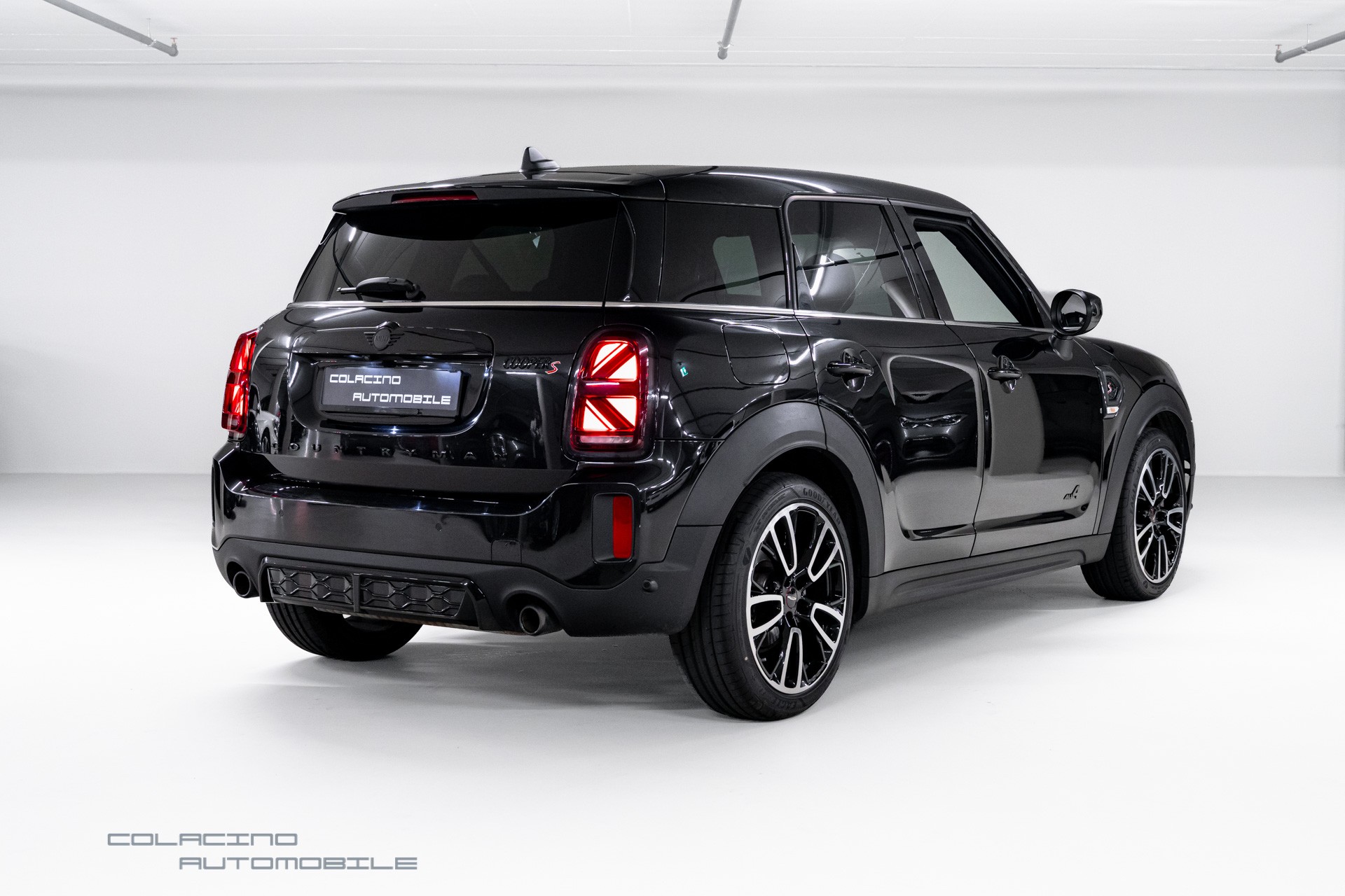 MINI Countryman Cooper S ALL4 Steptronic-showroom-element-1