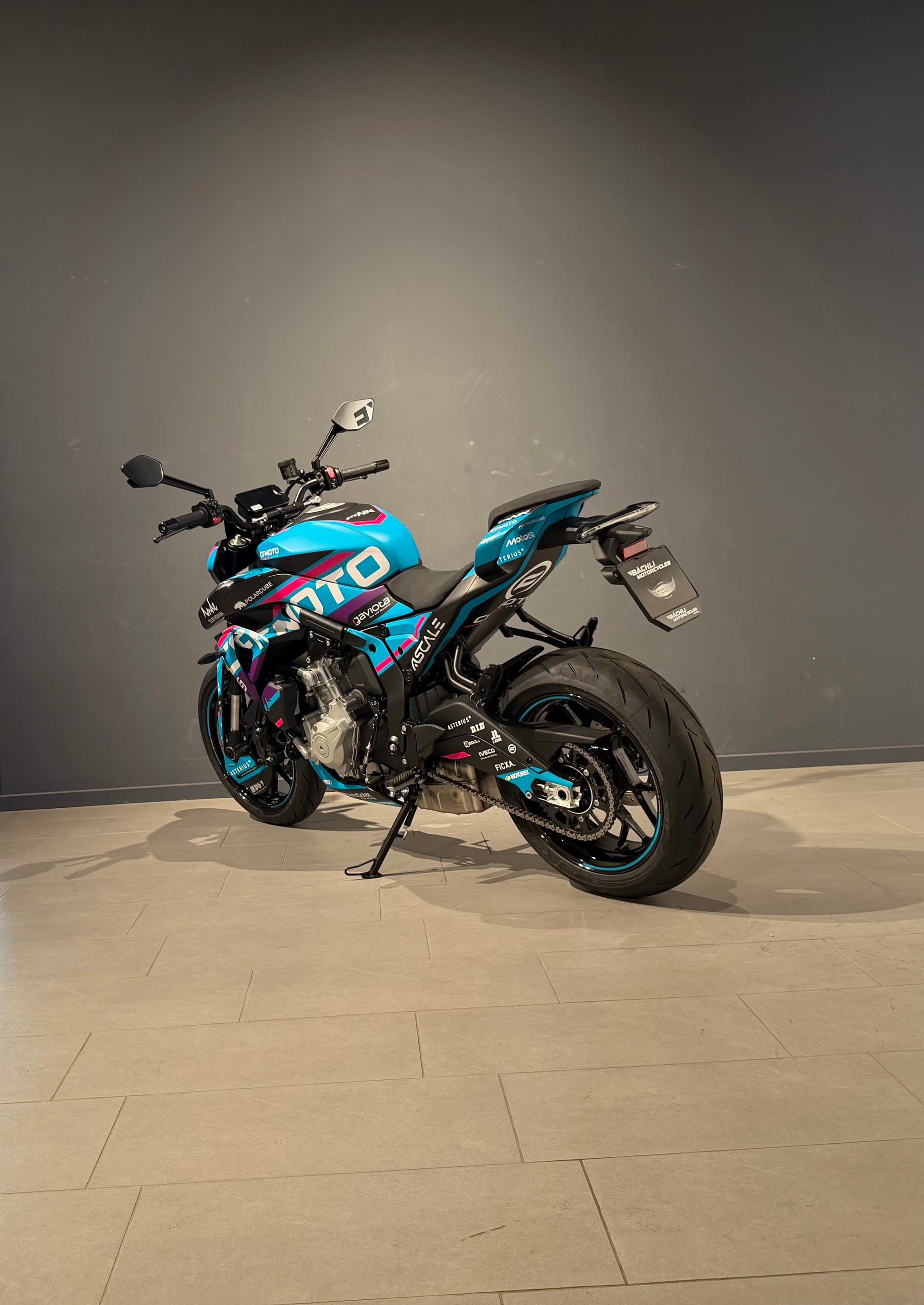 CF MOTO 675 NK 35KW-image-4