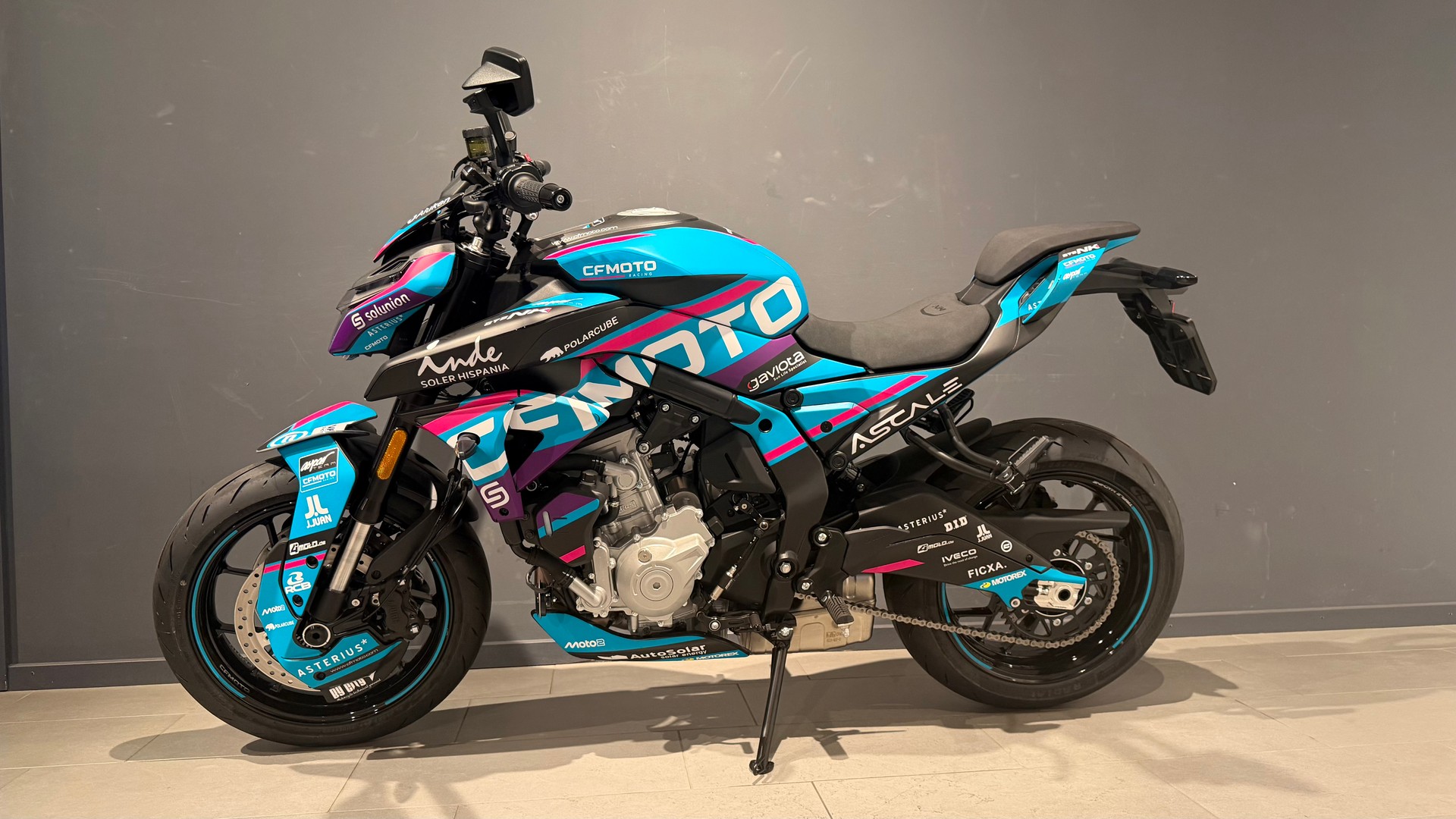 CF MOTO 675 NK 35KW-image-6