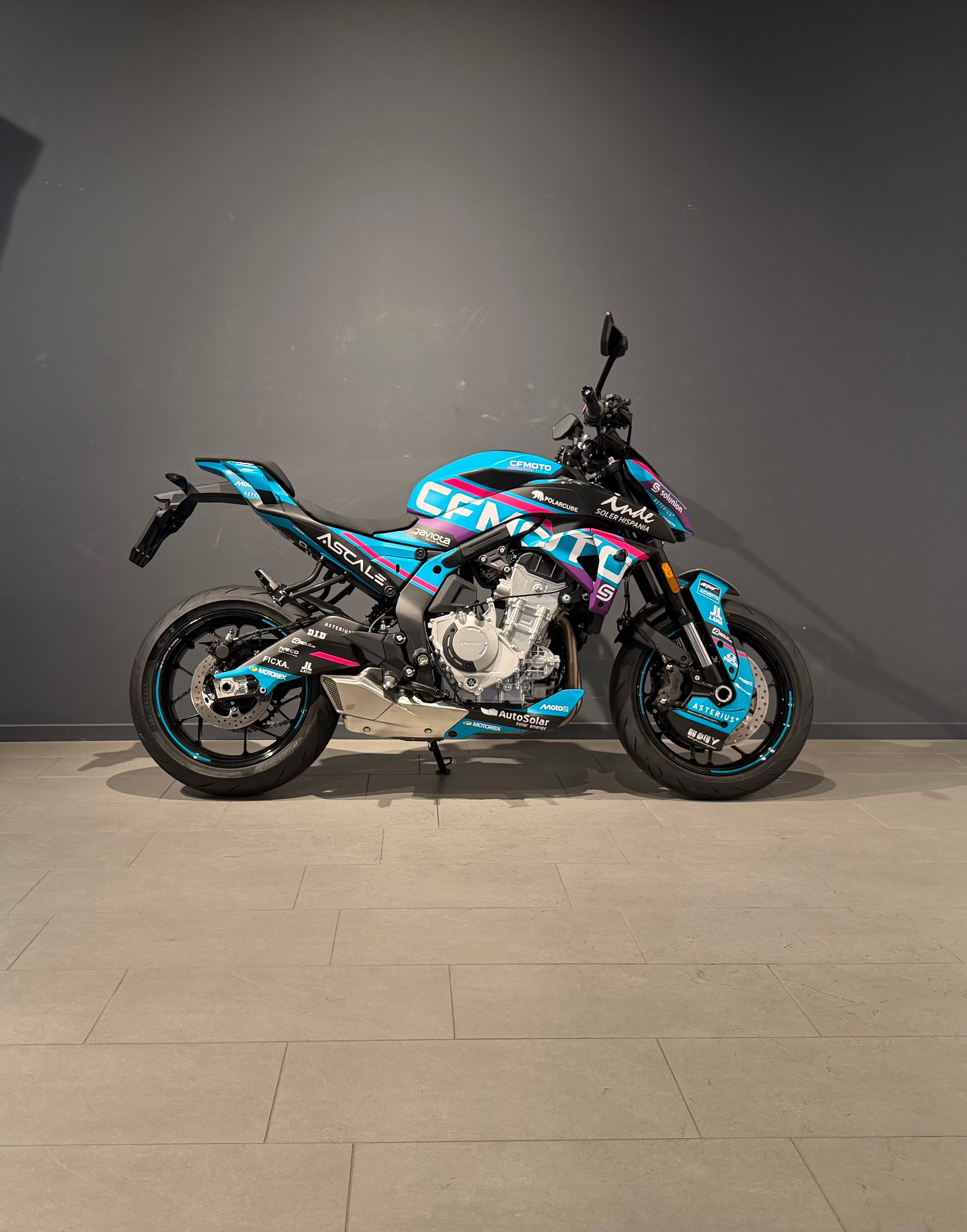 CF MOTO 675 NK 35KW-image-0