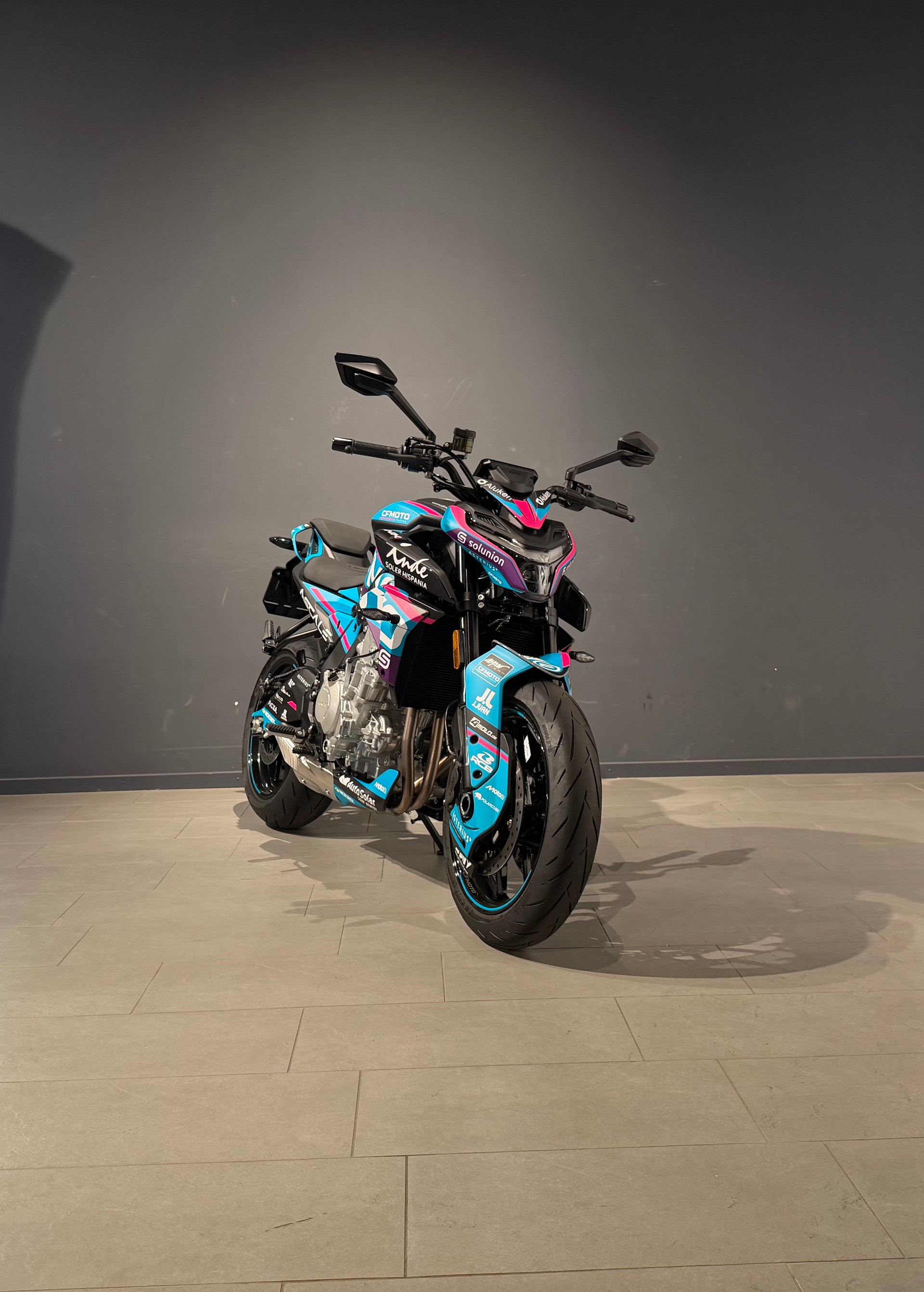 CF MOTO 675 NK 35KW-image-1