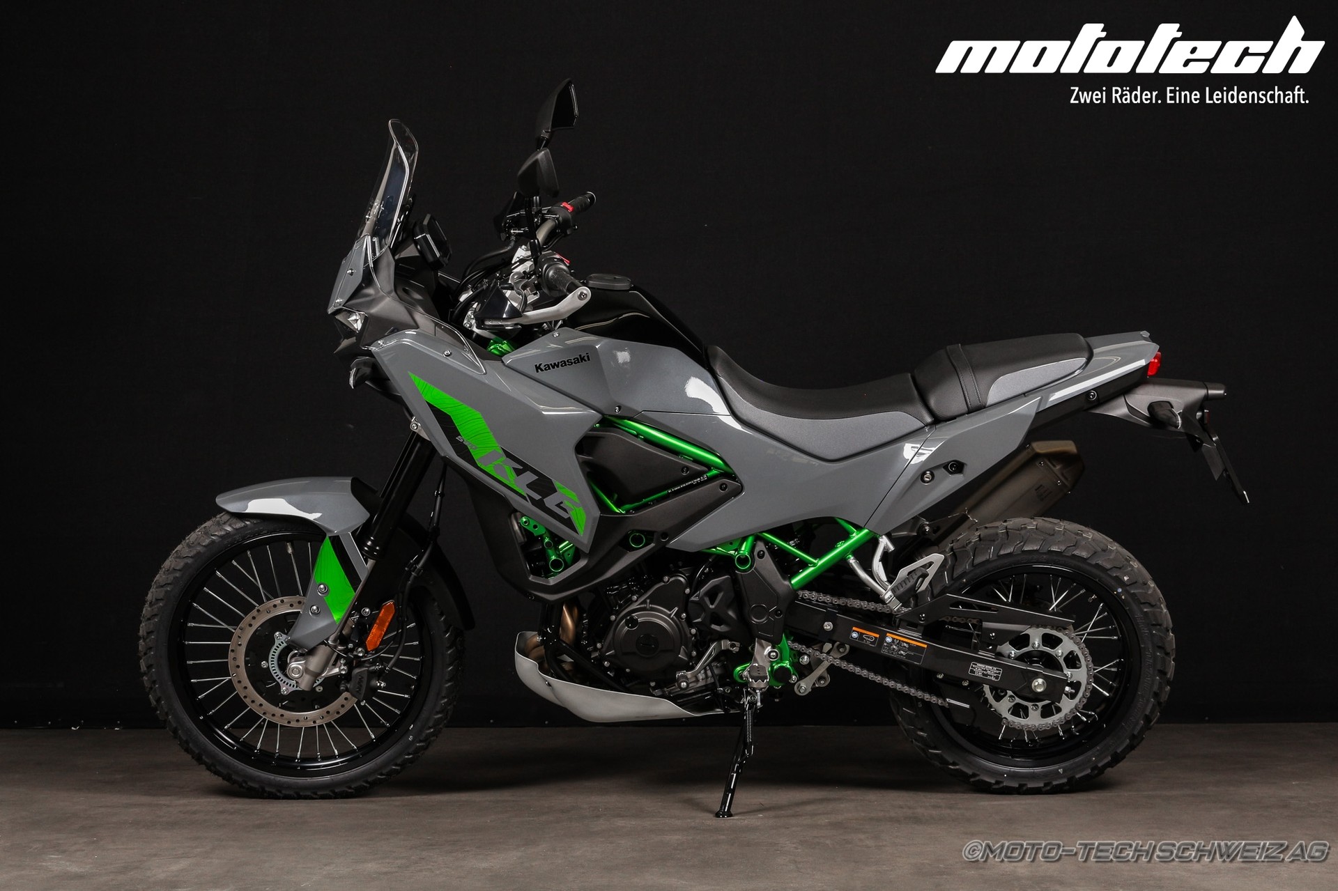 KAWASAKI KLE 500 SE MY26 AKRAPOVIC-image-4