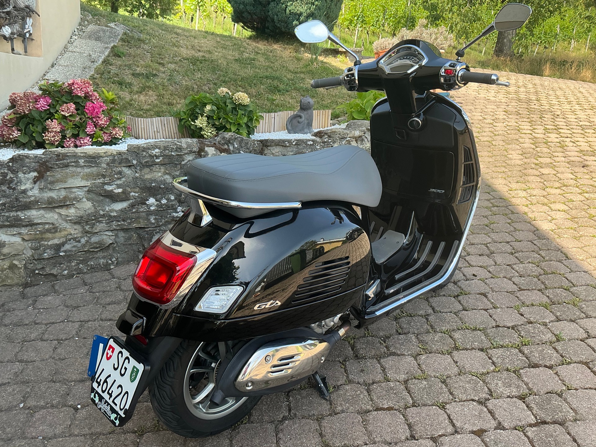 PIAGGIO Vespa GTS 300 ABS-image-2