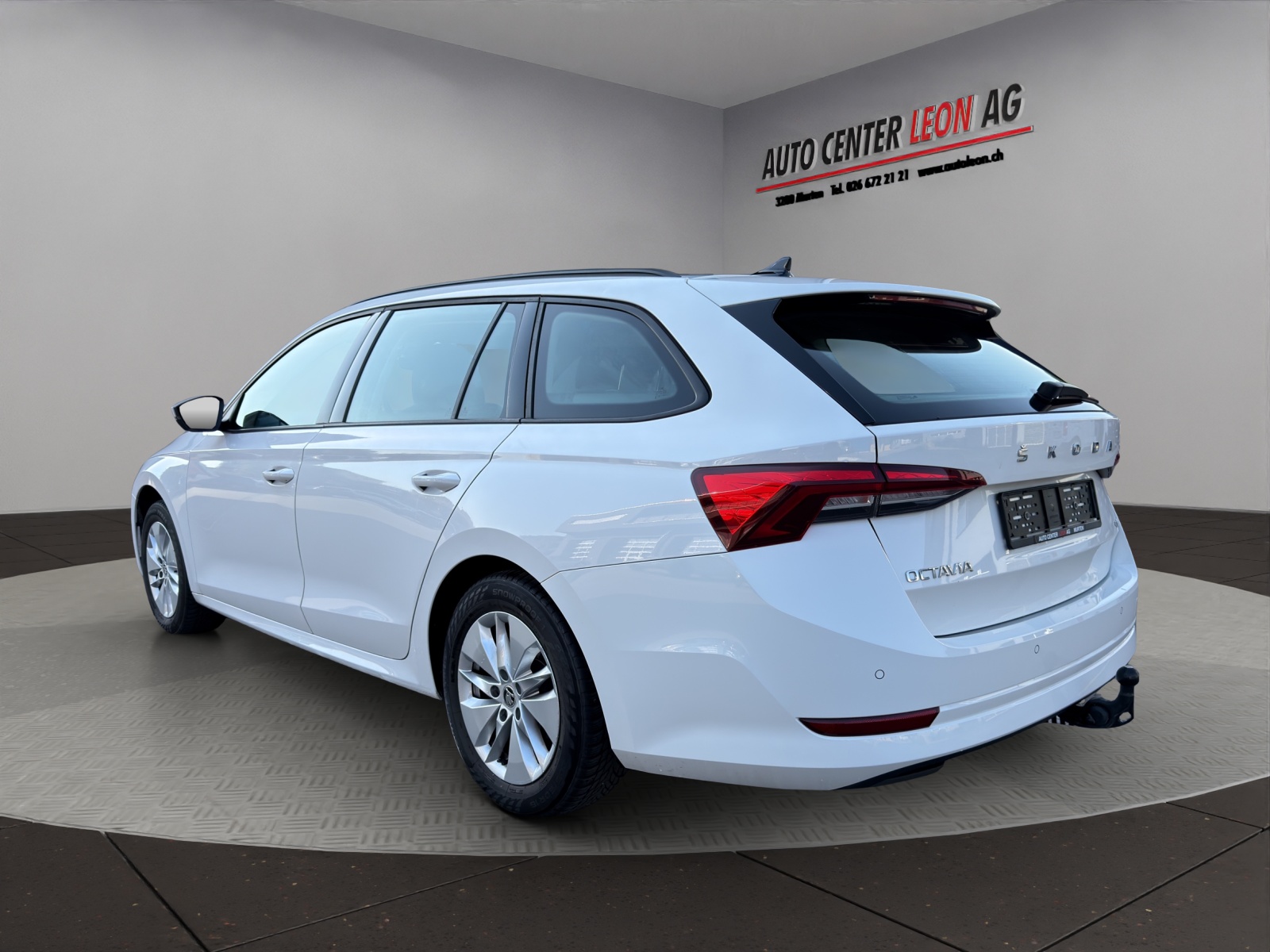 SKODA Octavia Combi 2.0 TDI DSG Ambition 4x4-showroom-element-3