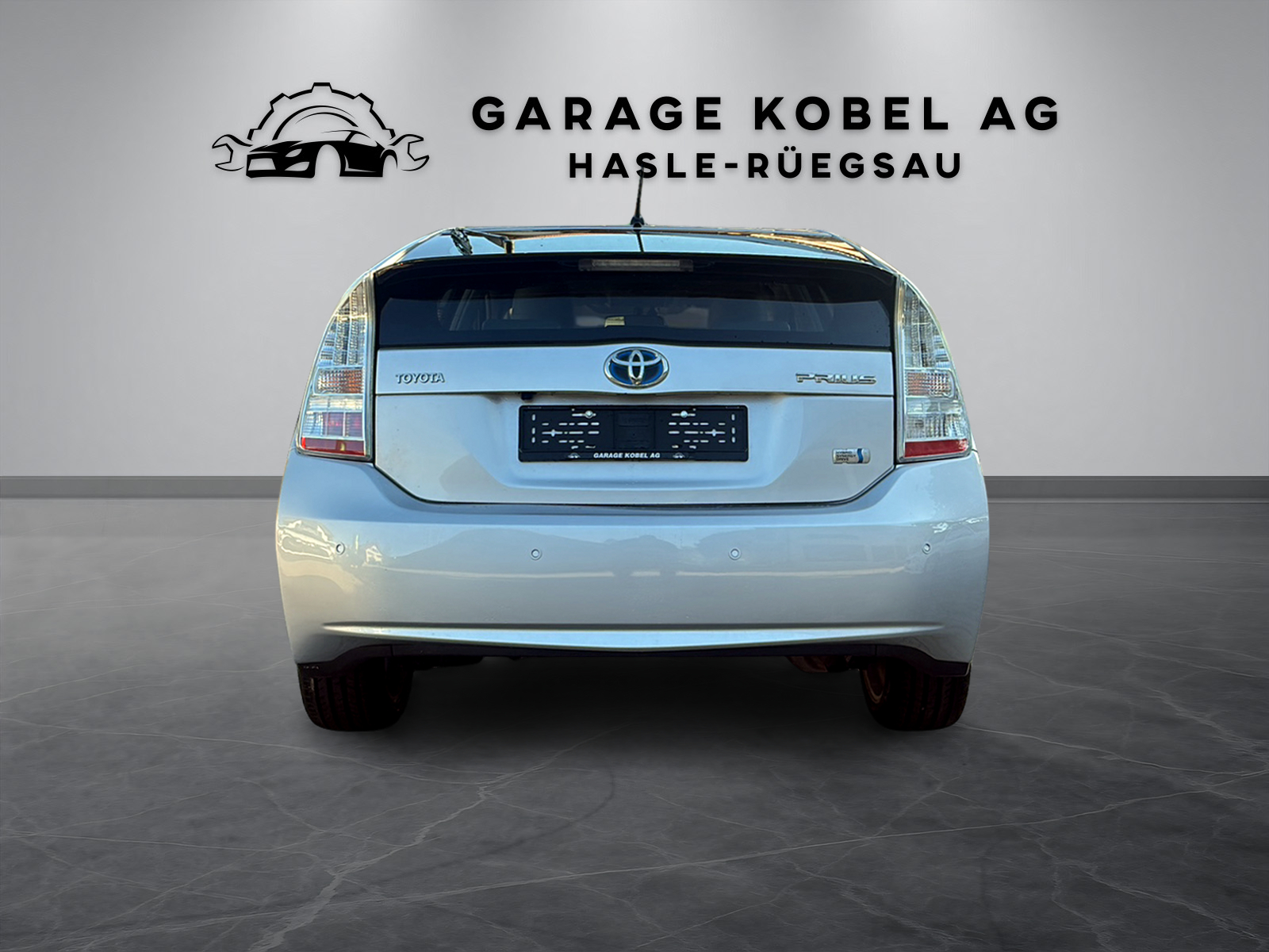 TOYOTA Prius 1.8 16V HSD Sol Premium-showroom-element-3
