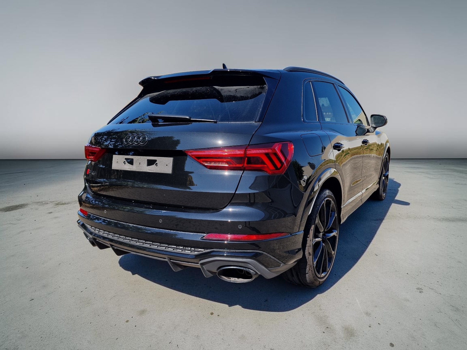 AUDI RS Q3 2.5 TFSI quattro S tronic RS Sportauspuff 24Mt Gara-image-7
