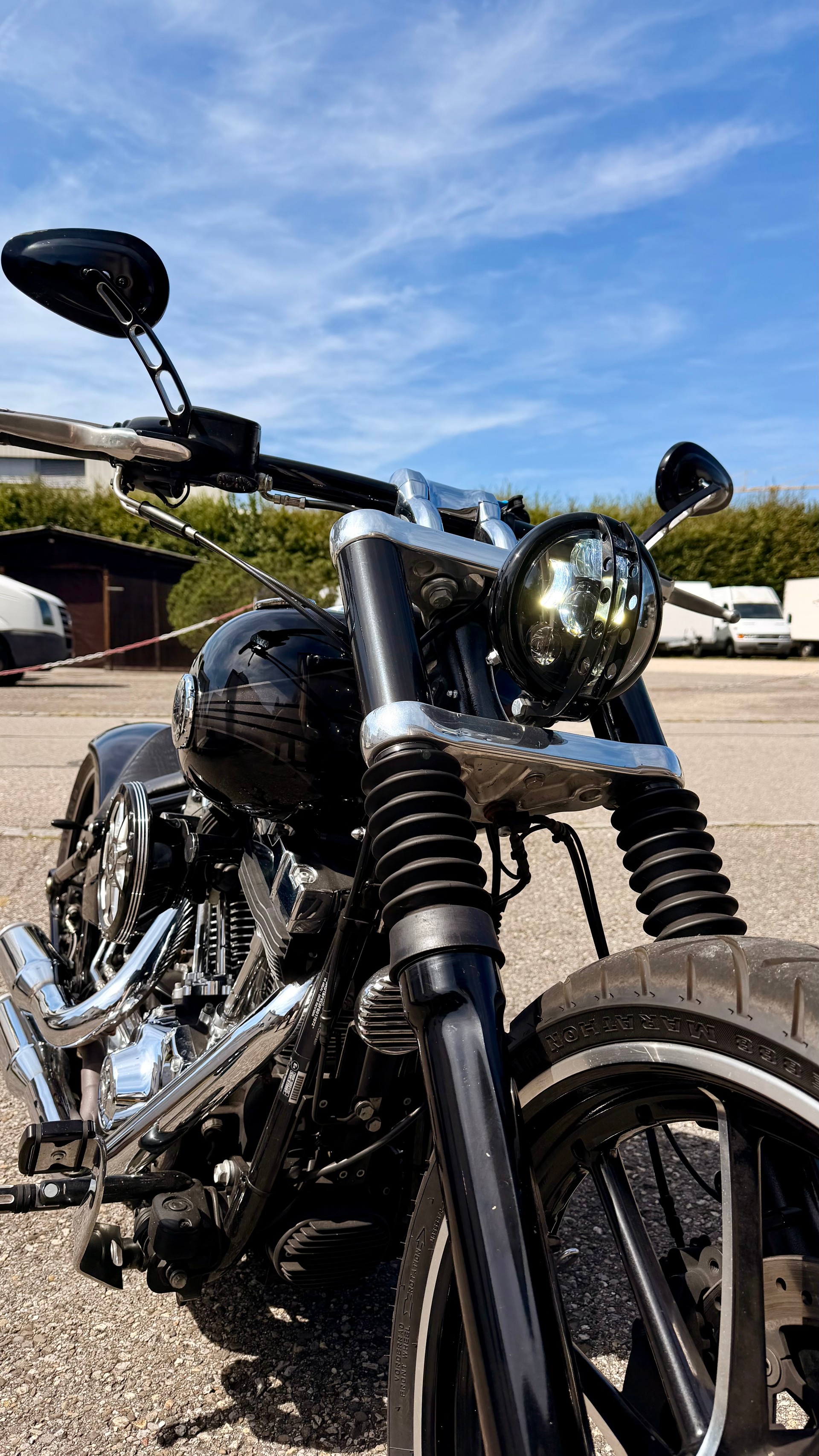 HARLEY-DAVIDSON FXSB Breakout 103 ABS-image-1