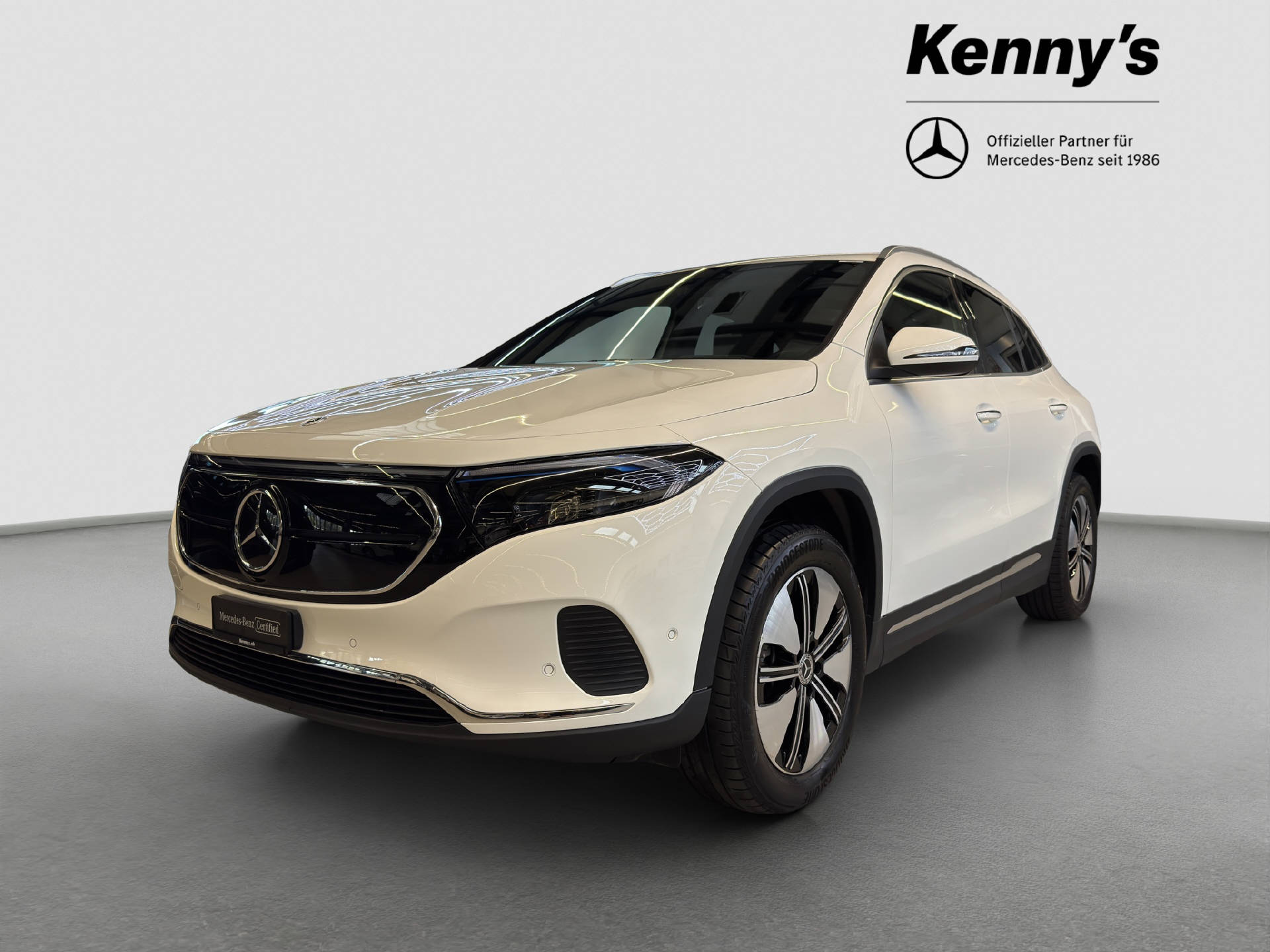 MERCEDES-BENZ EQA 300 4MATIC Swiss Star