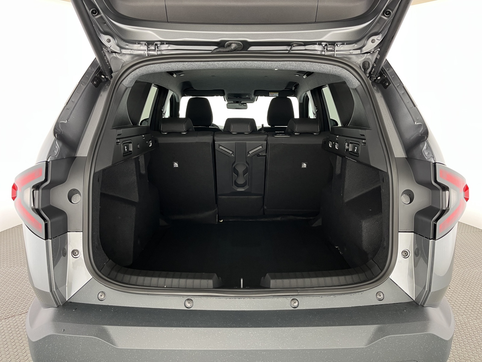 DACIA Bigster 1.2 Hybrid Journey 4WD-image-17