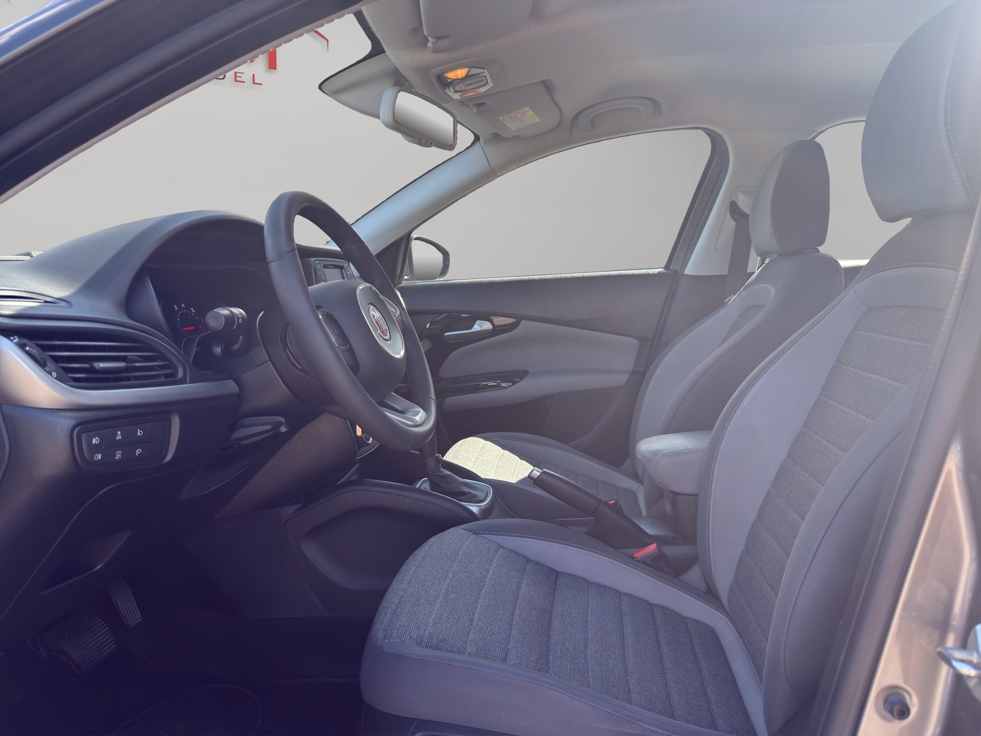 FIAT Tipo 1.6 Lounge DCT-6-image-14
