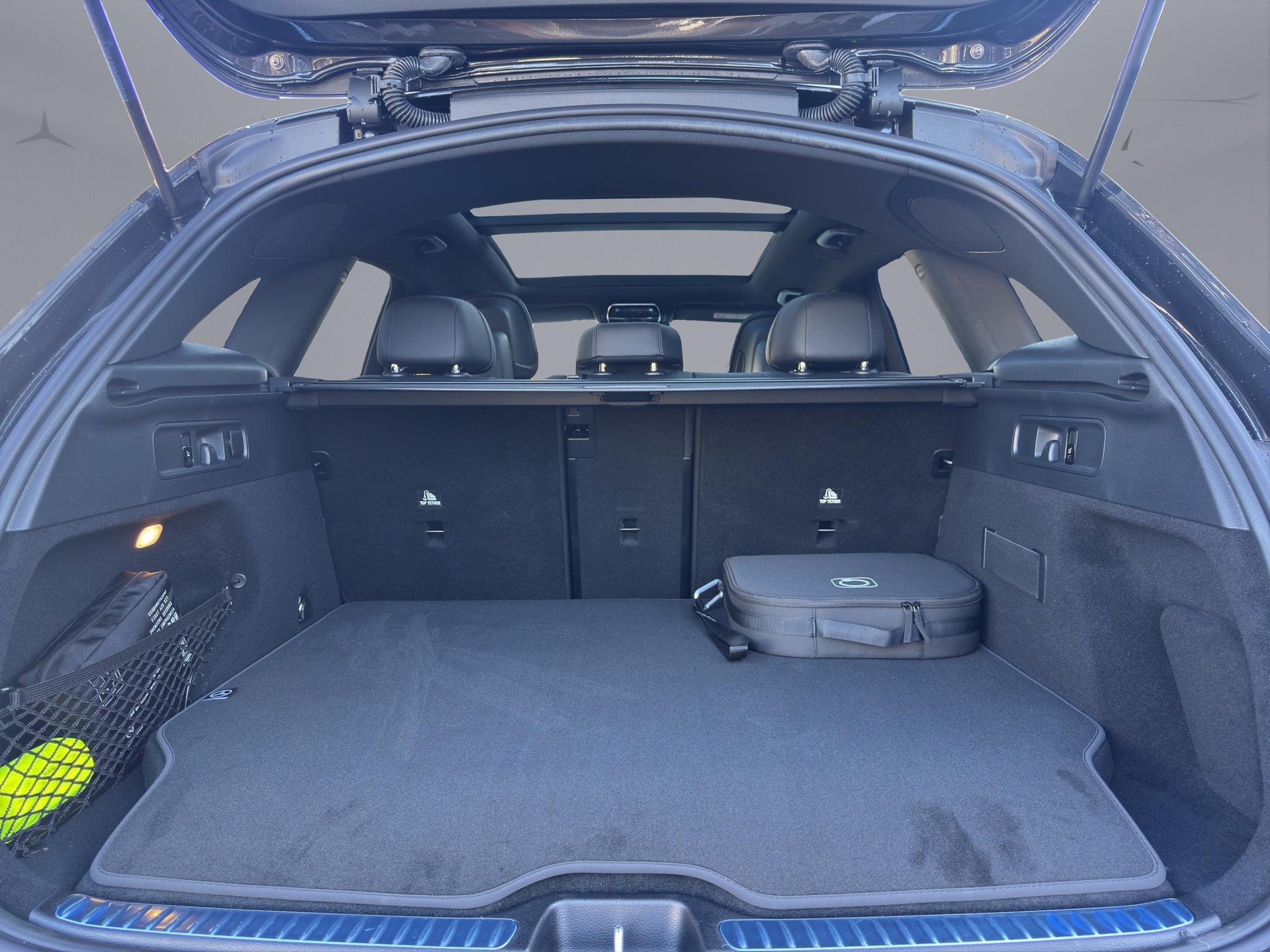 MERCEDES-BENZ GLC-Klasse X254 GLC 400 e EQ Star AMG Line 4matic-image-17