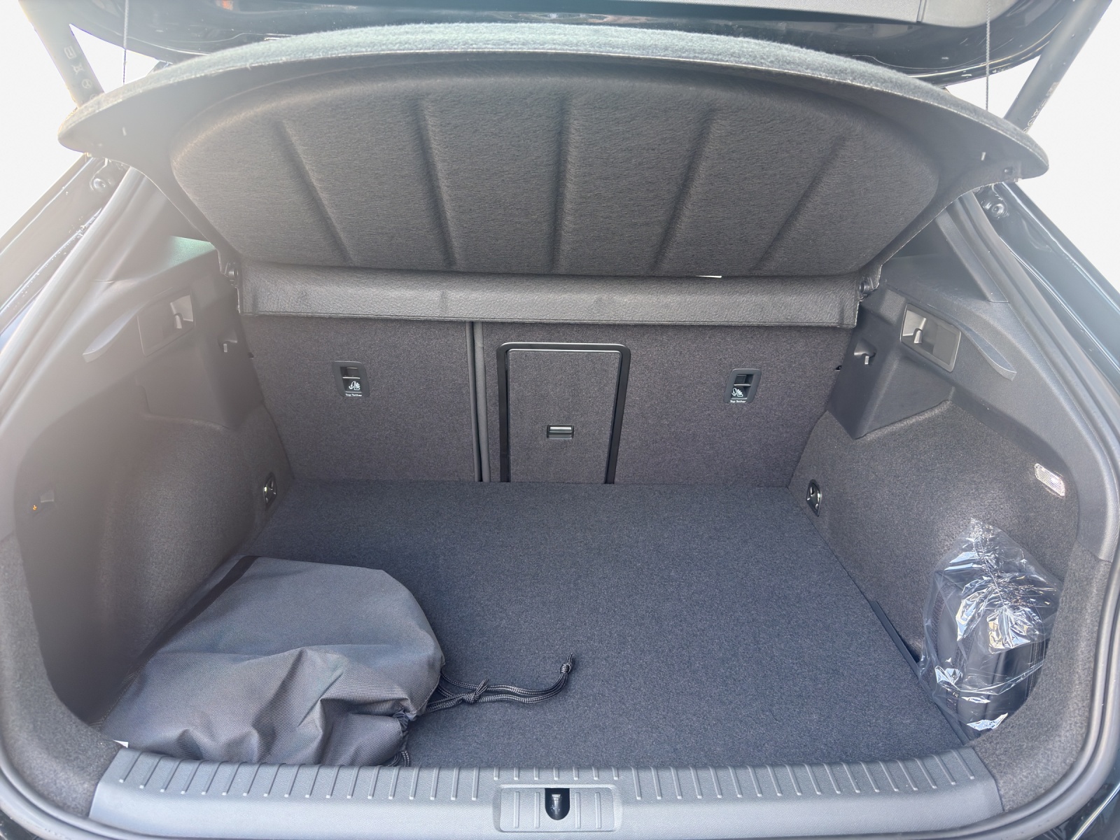 CUPRA Formentor 1.5 e-HYBRID pHEV DSG-image-8
