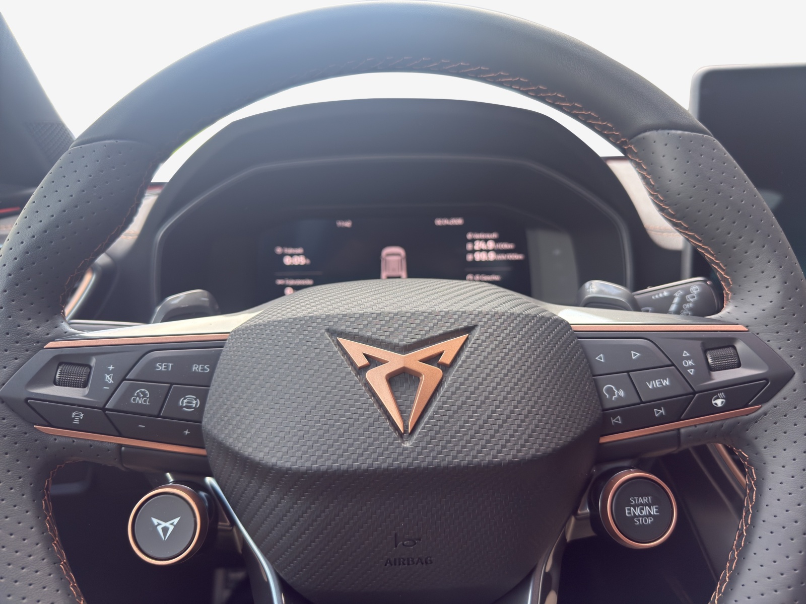CUPRA Formentor 1.5 e-HYBRID pHEV DSG-image-14