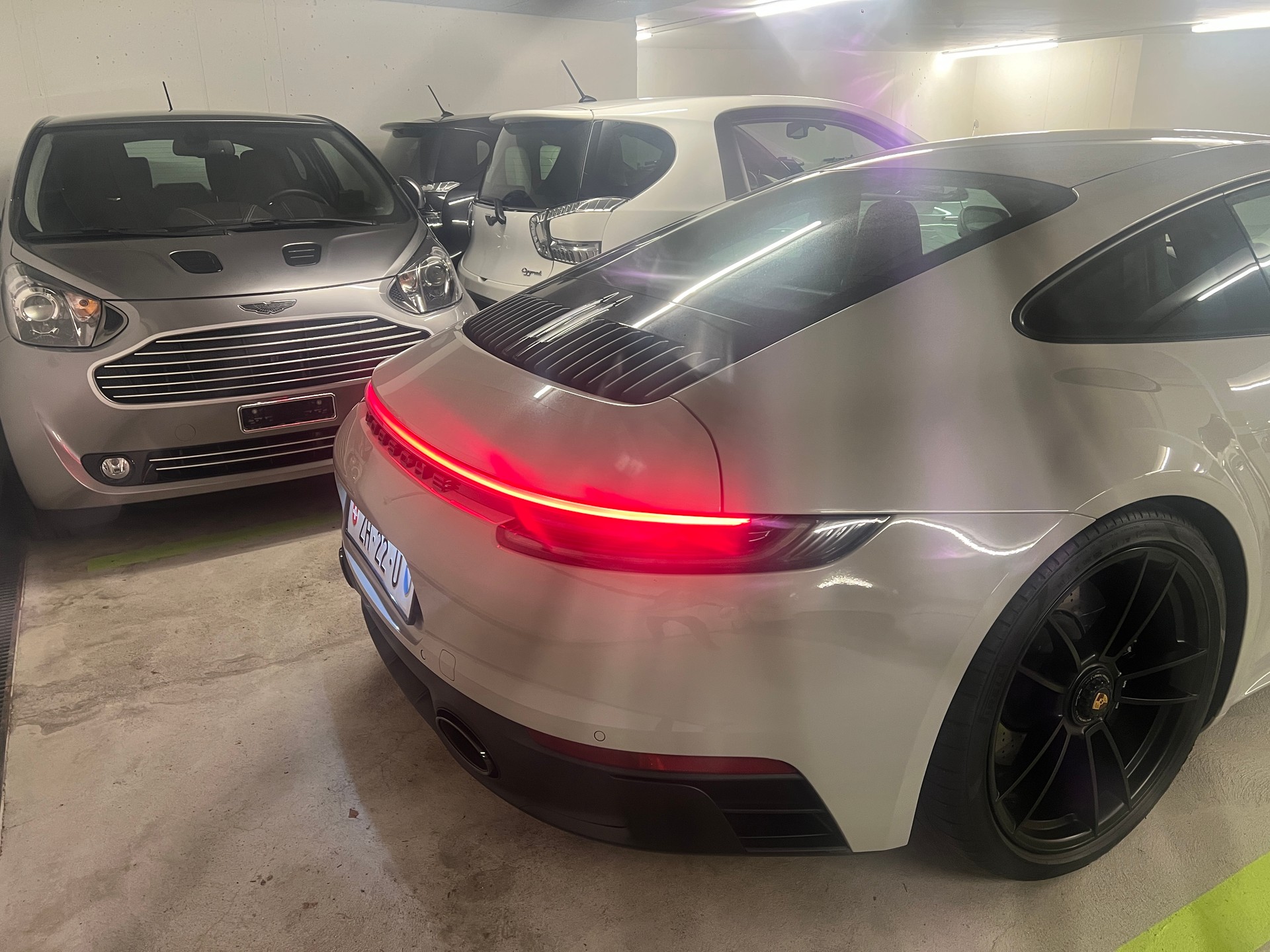 PORSCHE 911 Carrera GTS PDK KREIDE wie NEU-image-10