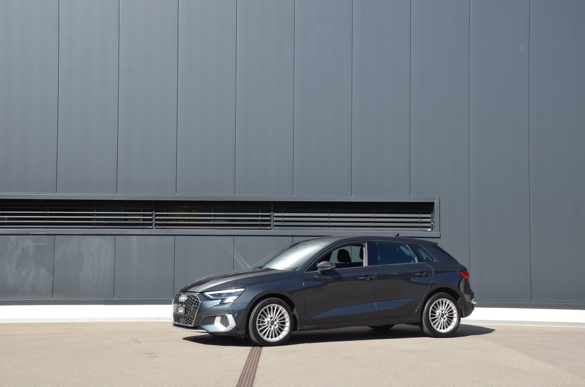 AUDI A3 Sportback 30 TFSI advanced S-tronic-showroom-element-1