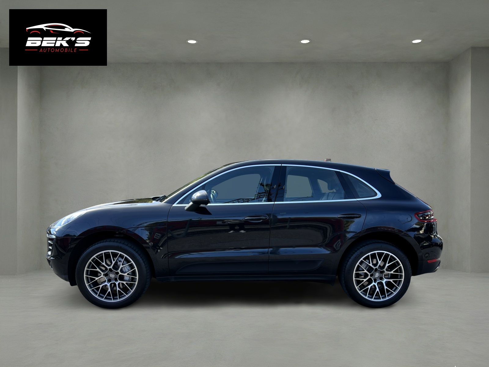 PORSCHE Macan S PDK-showroom-element-1