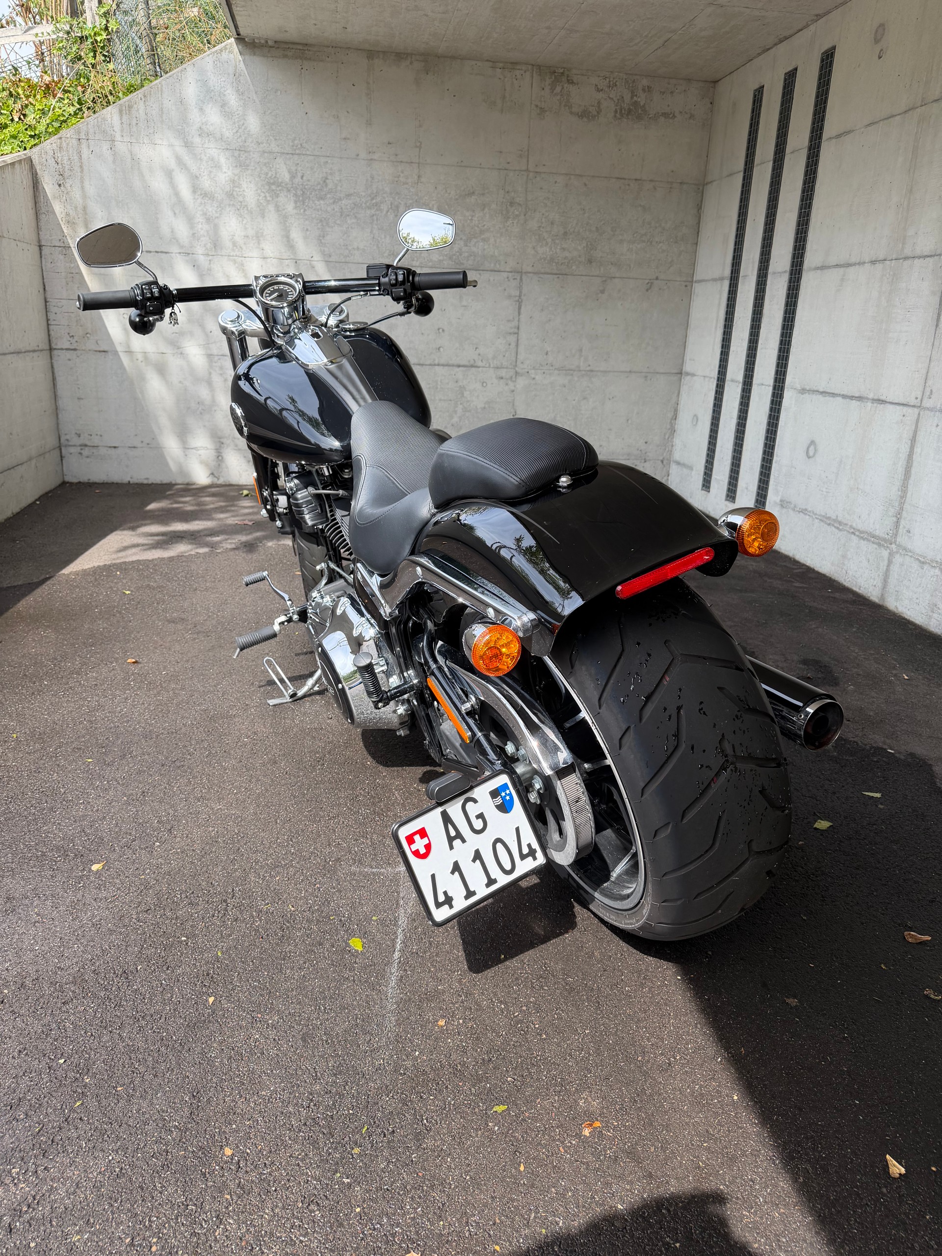 HARLEY-DAVIDSON FXSB 103-image-1