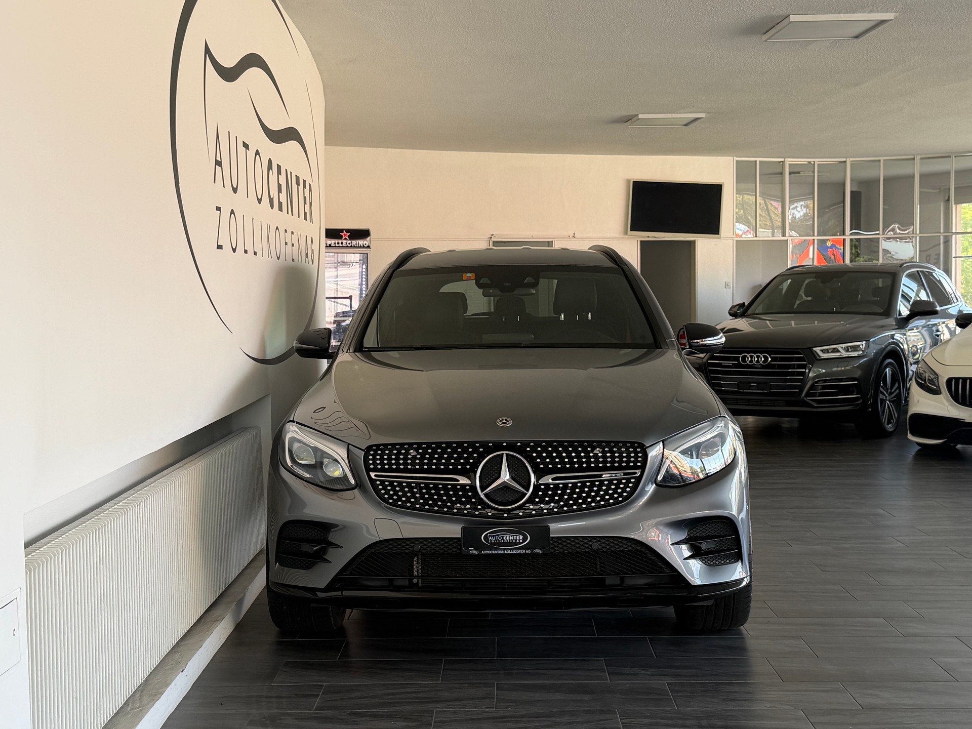 MERCEDES-BENZ GLC 43 AMG 4Matic 9G-Tronic-showroom-element-3