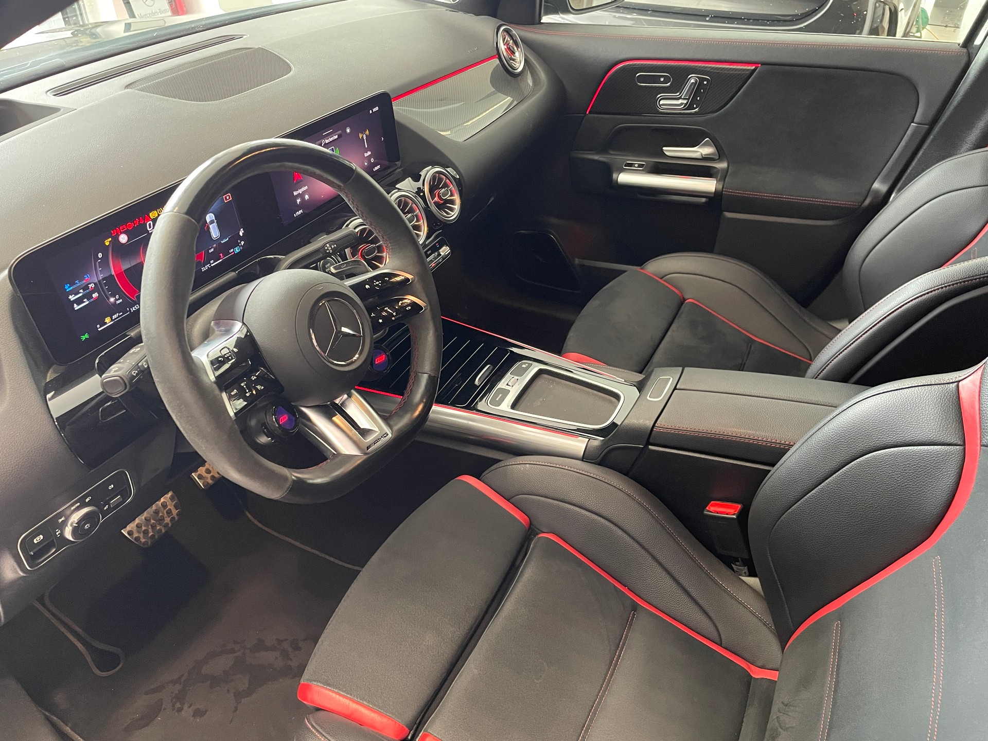 MERCEDES-BENZ GLA AMG 45 S 4Matic+ 8G-DCT-image-10
