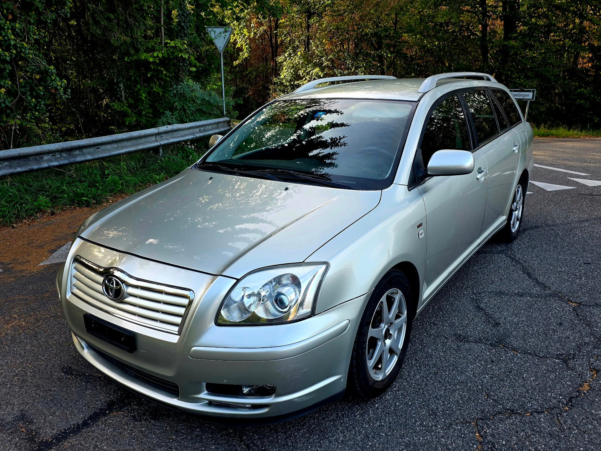 TOYOTA Avensis 2.0 VVT-i Sportswagon Automat