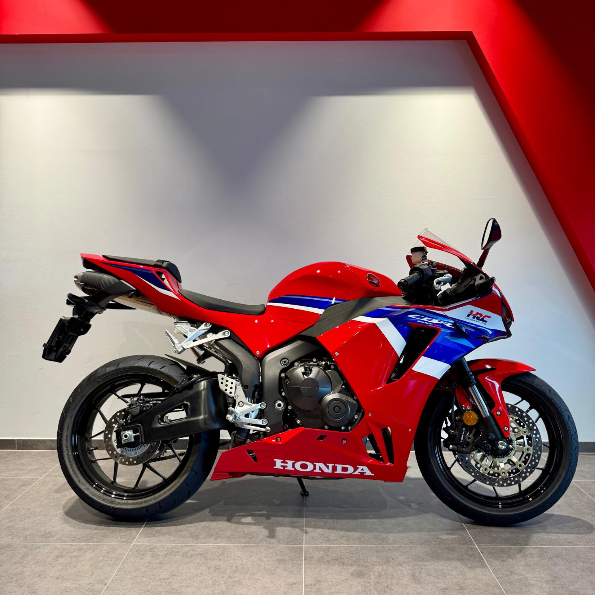 HONDA CBR 600 RR-image-1