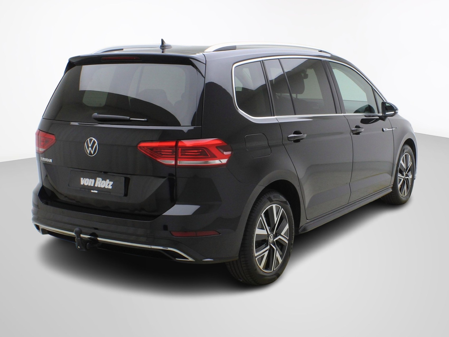 VW Touran 1.5 TSI DSG Highline-image-4