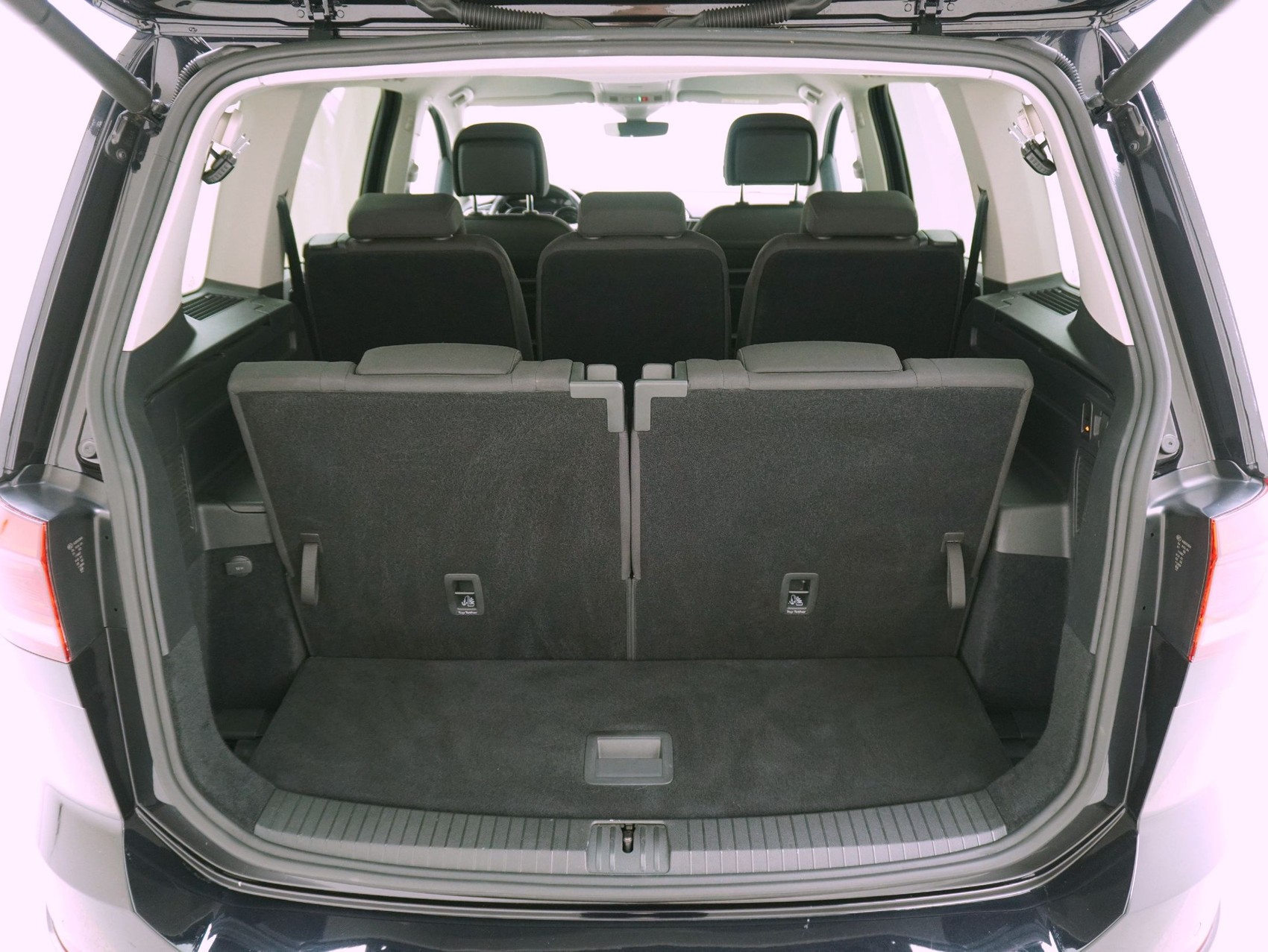 VW Touran 1.5 TSI DSG Highline-image-13