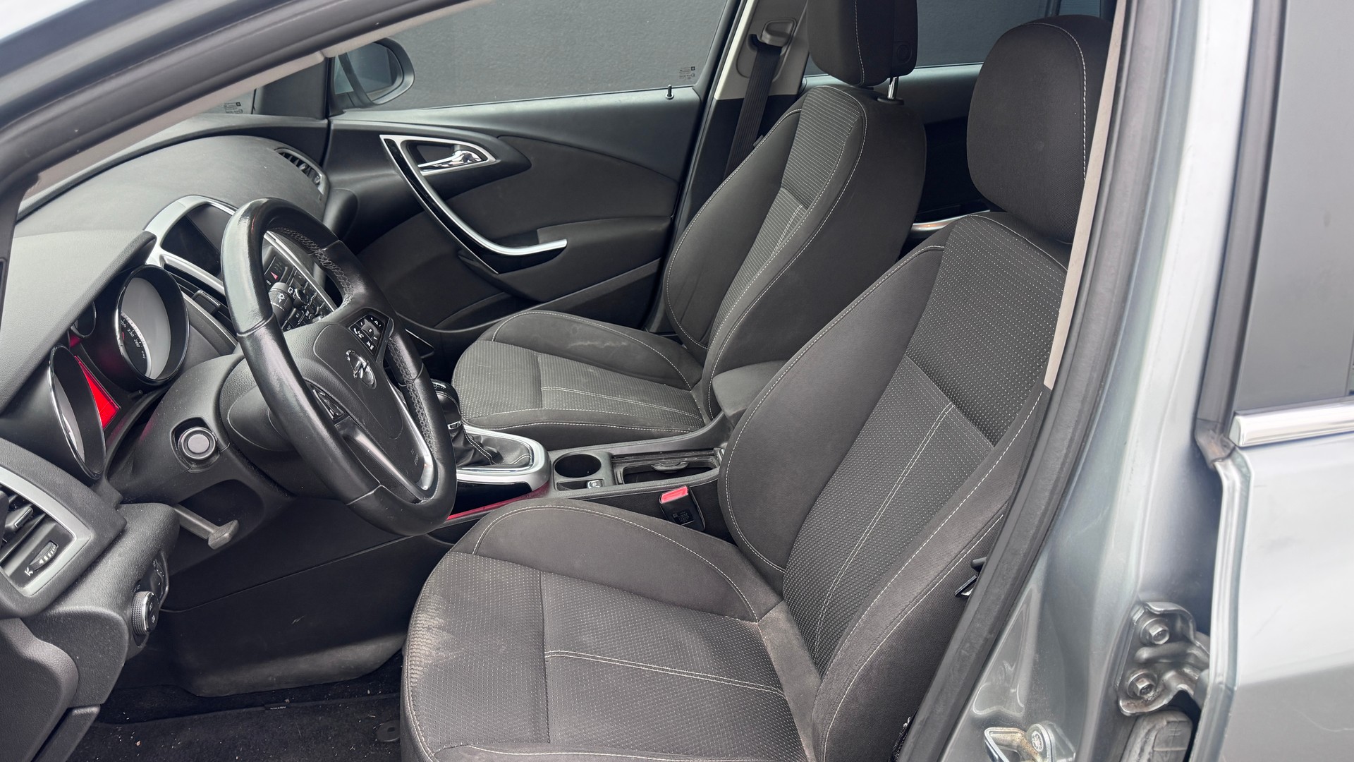 OPEL Astra SportsTourer 1.6i 16V Turbo Sport-image-7