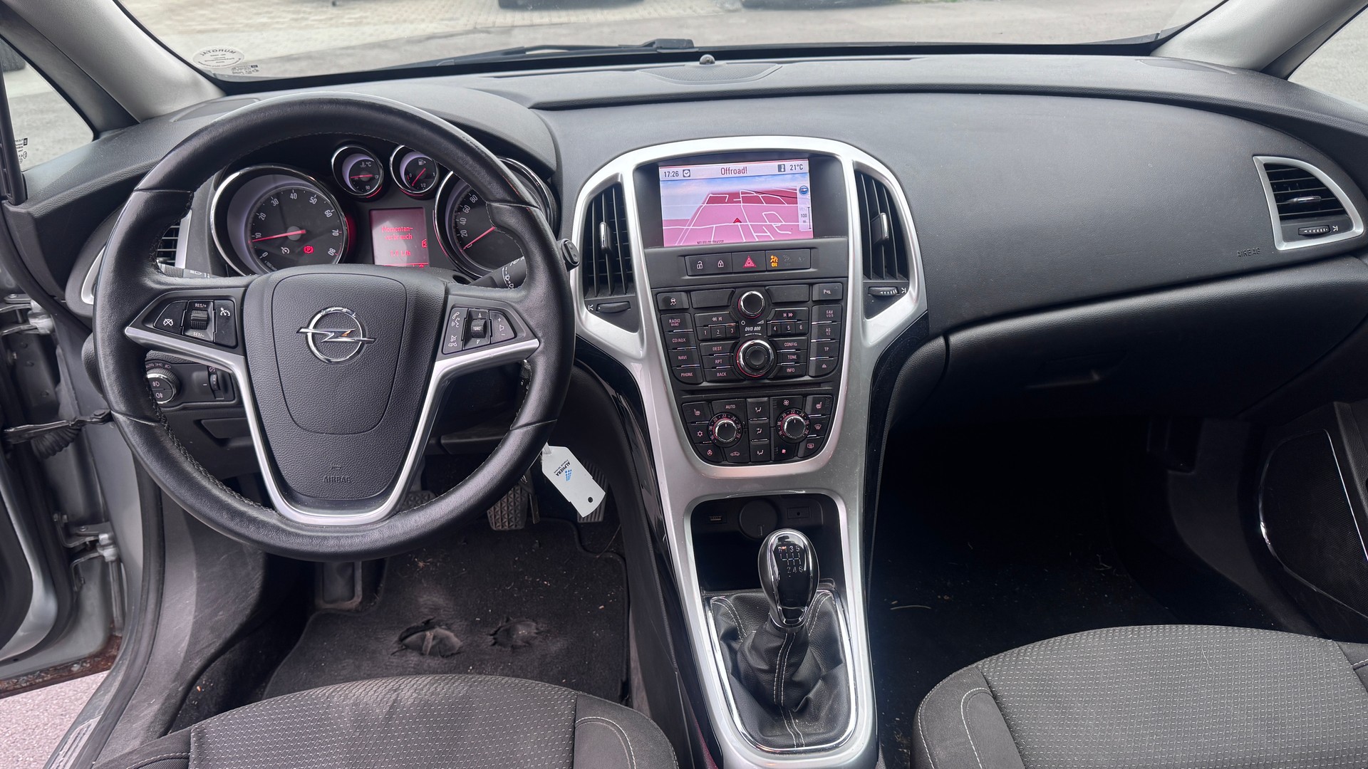 OPEL Astra SportsTourer 1.6i 16V Turbo Sport-image-5