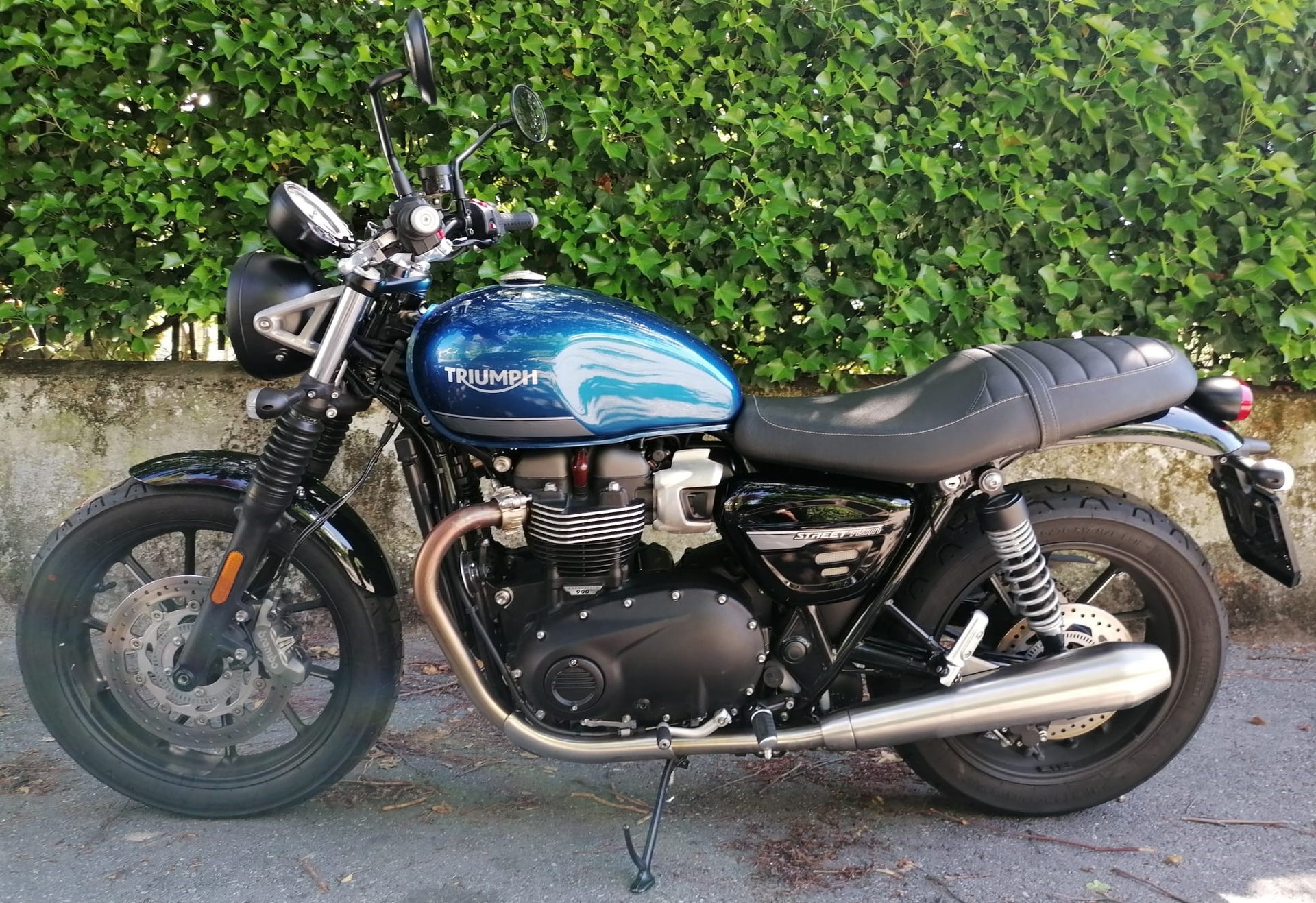 TRIUMPH Street Twin 900 (35kW)-image-1