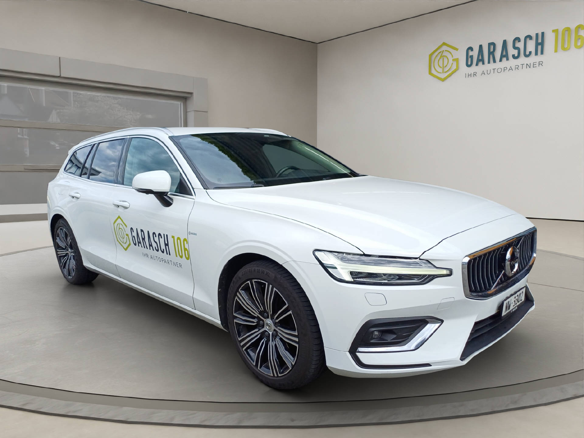 VOLVO V60 2.0 D4 Inscription-image-6