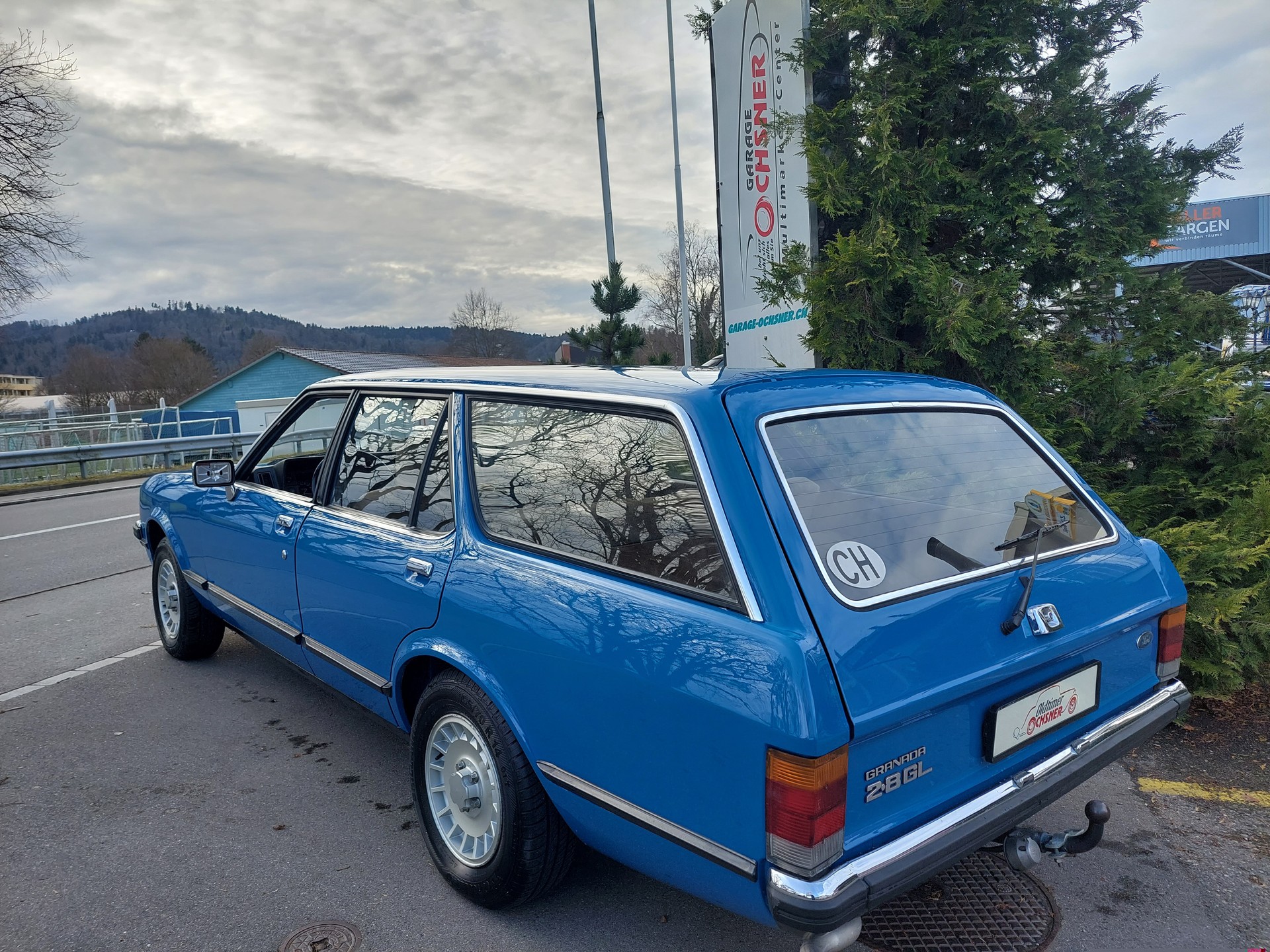 FORD Granada 2800 V6 GL A-image-5