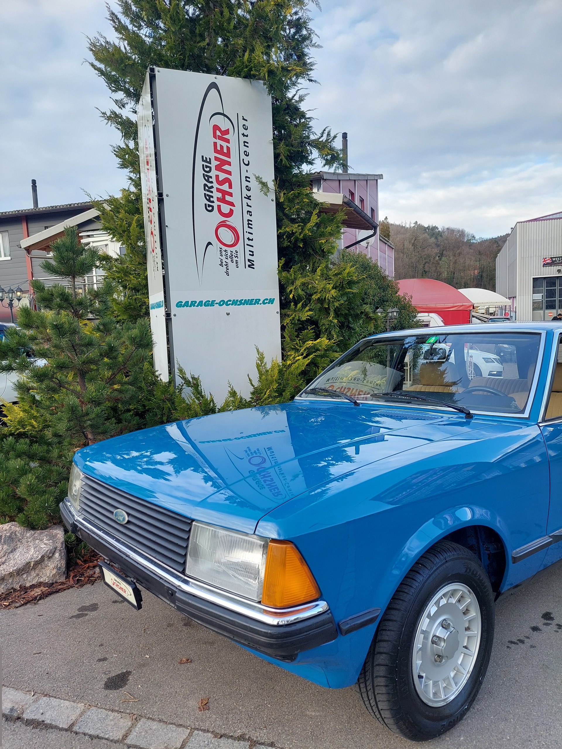 FORD Granada 2800 V6 GL A-showroom-element-1