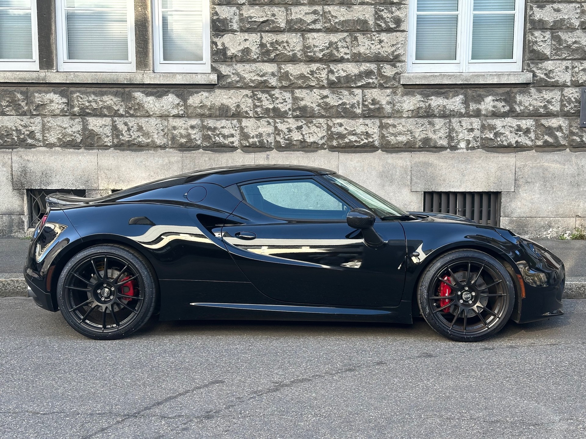 ALFA ROMEO 4C 1750 TBi TCT-showroom-element-3