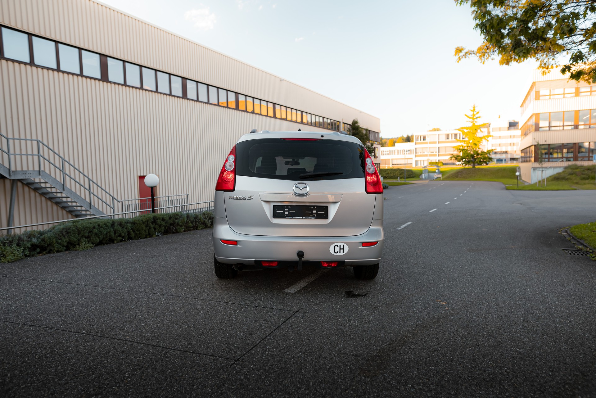 MAZDA 5 2.0d 16V Confort-image-4