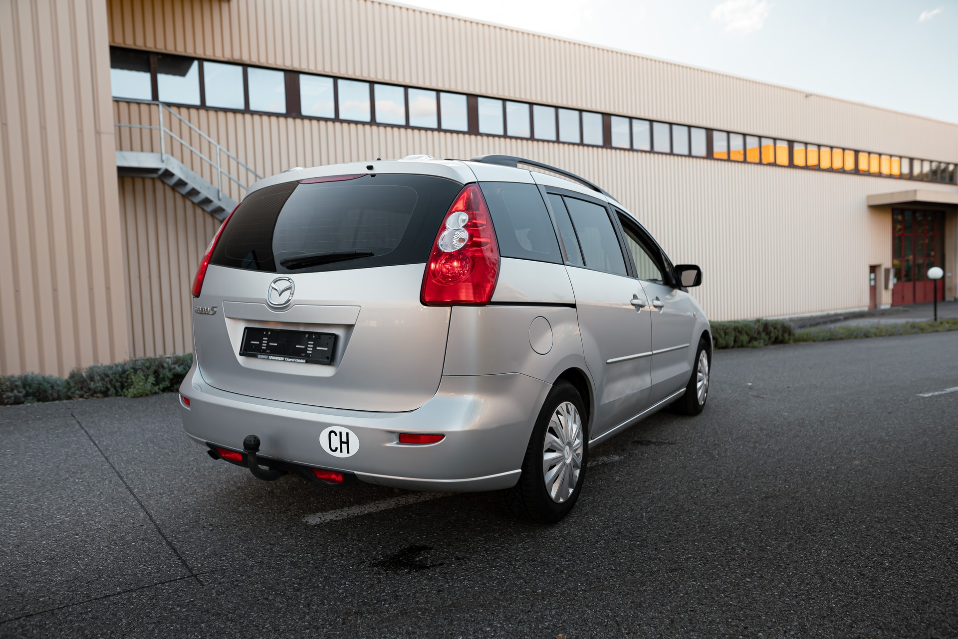 MAZDA 5 2.0d 16V Confort-image-5