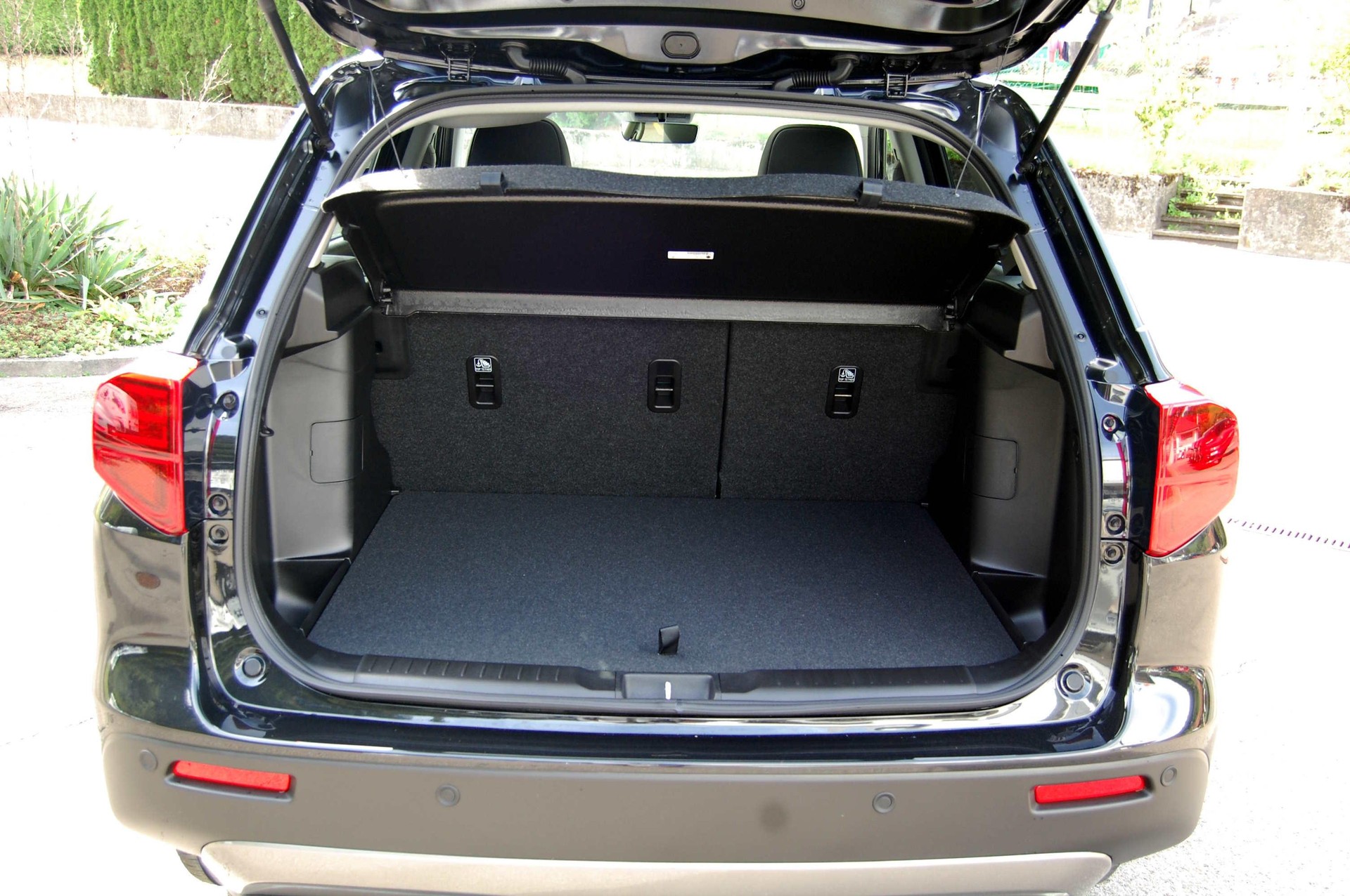 SUZUKI Vitara 1.4 T Compact Top Hybrid 4x4-image-6