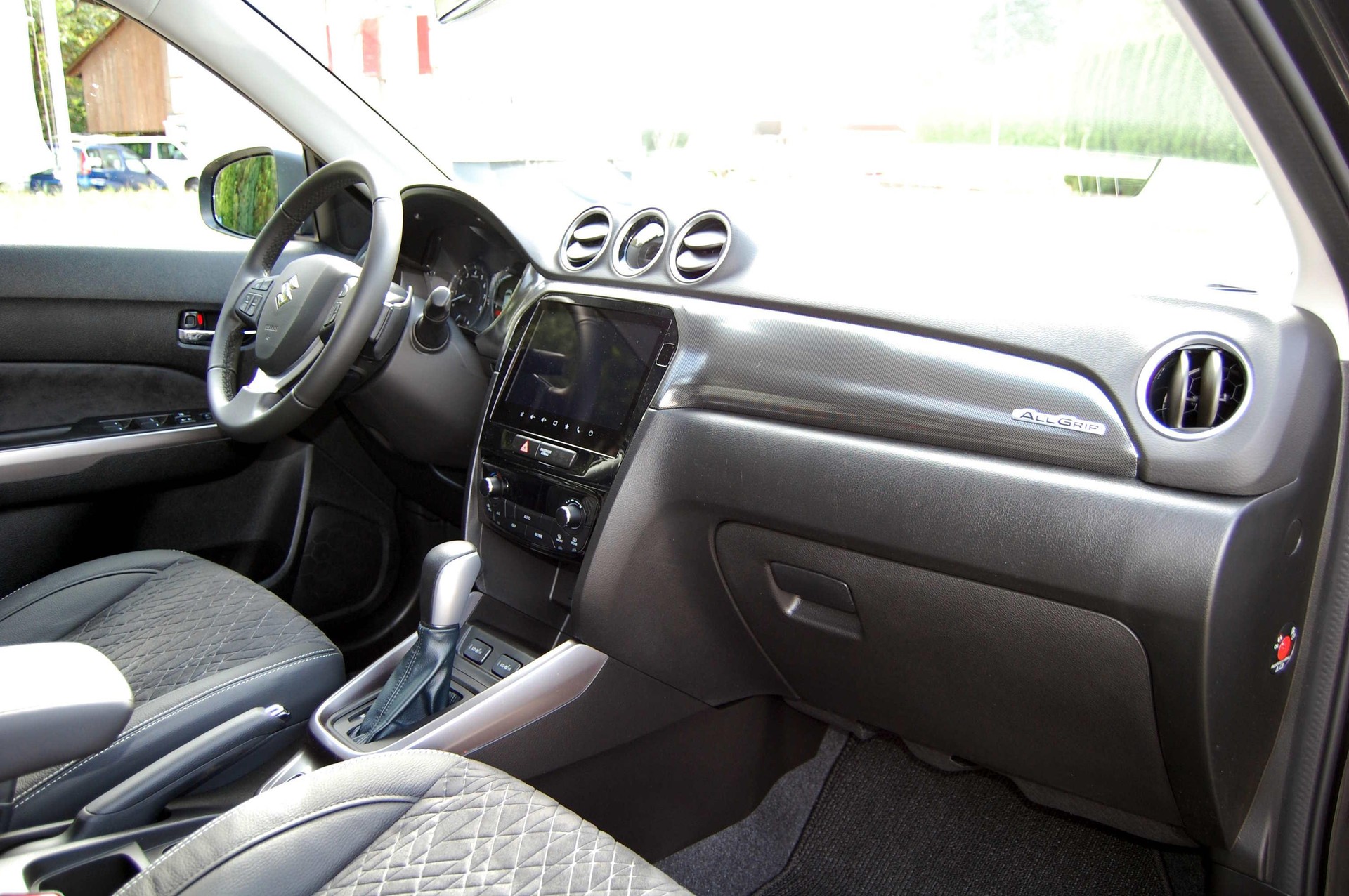SUZUKI Vitara 1.4 T Compact Top Hybrid 4x4-image-11